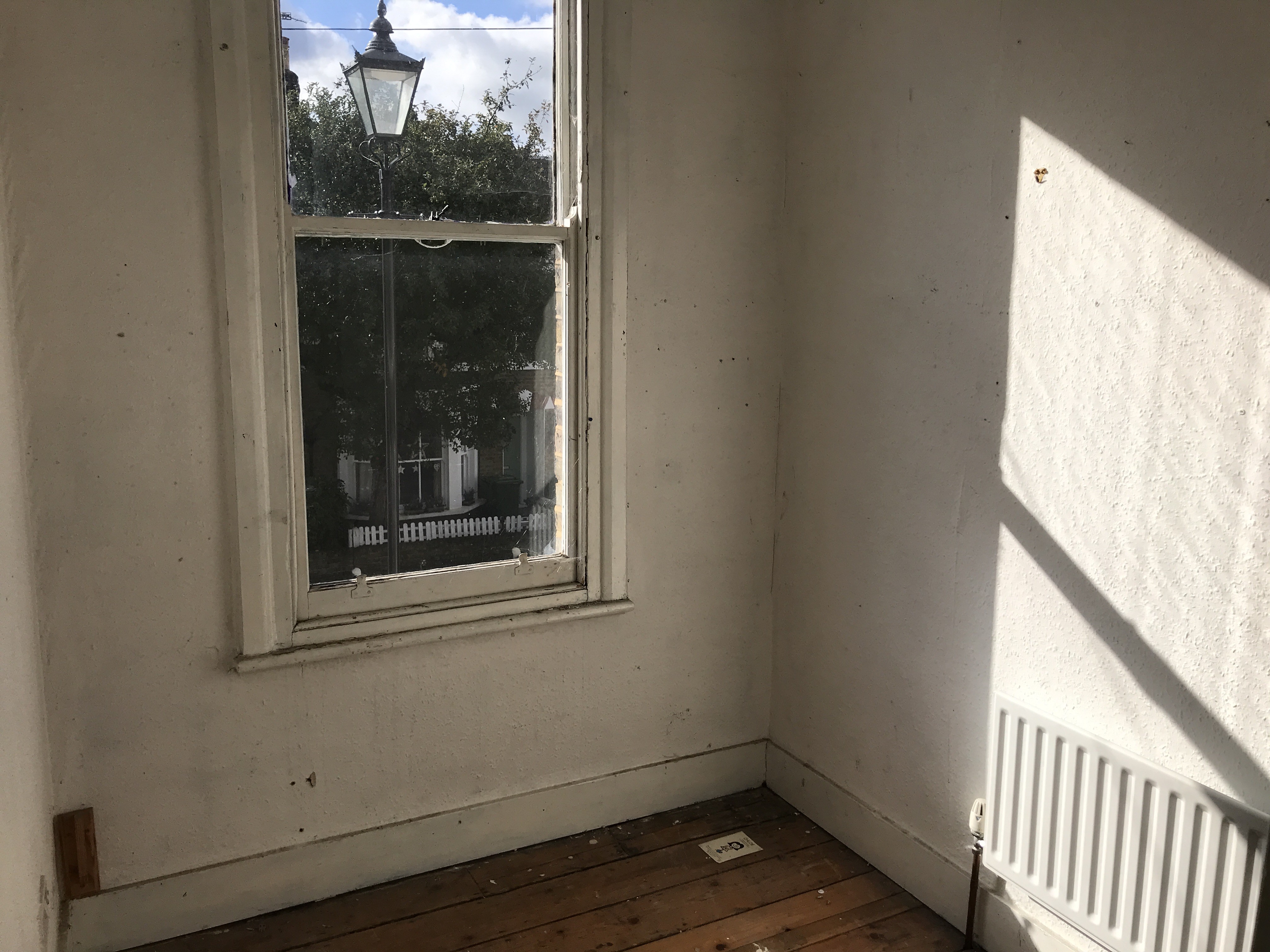 VACANT - Freehold Mid Terrace House
