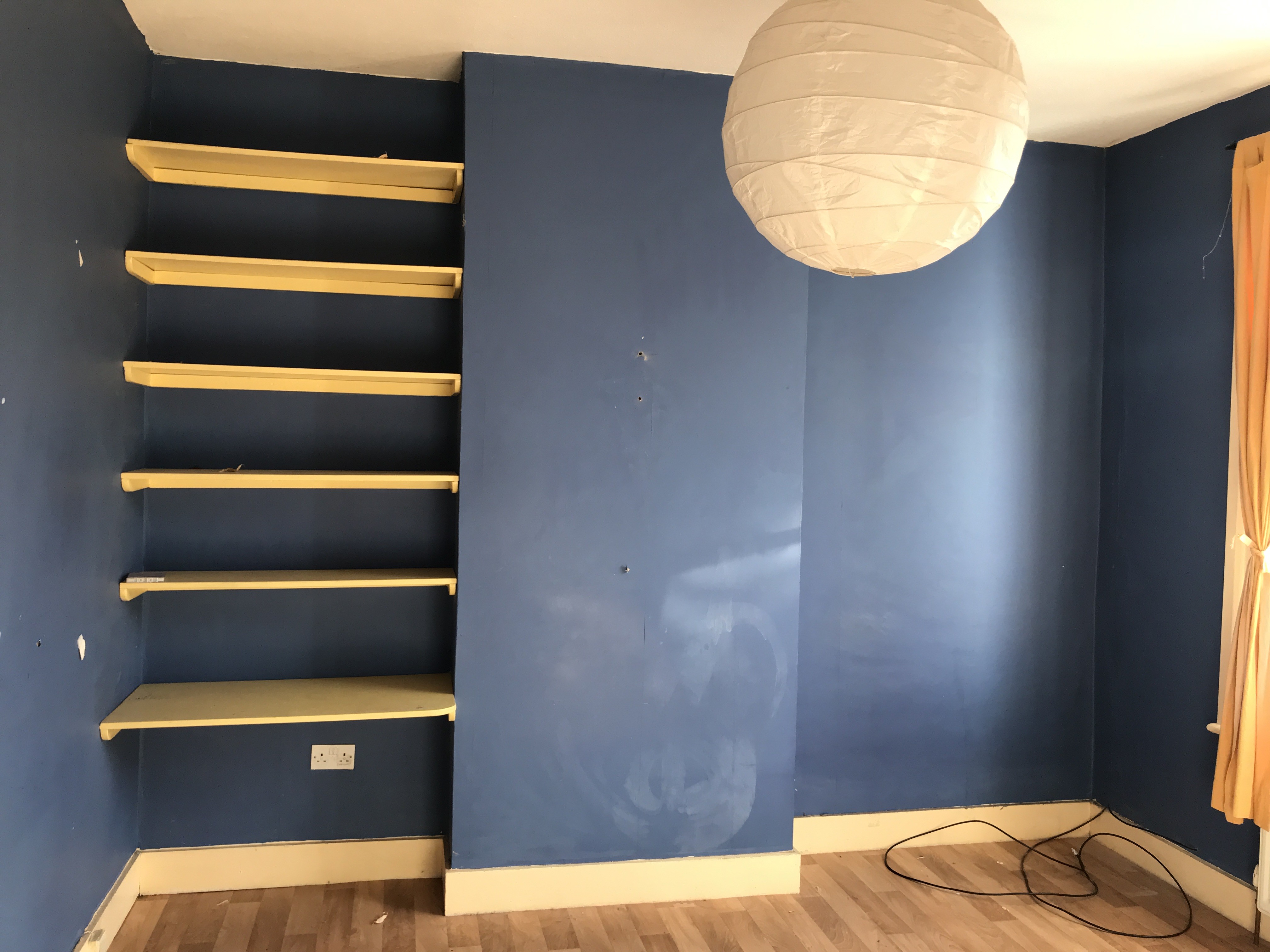 VACANT - Freehold Mid Terrace House