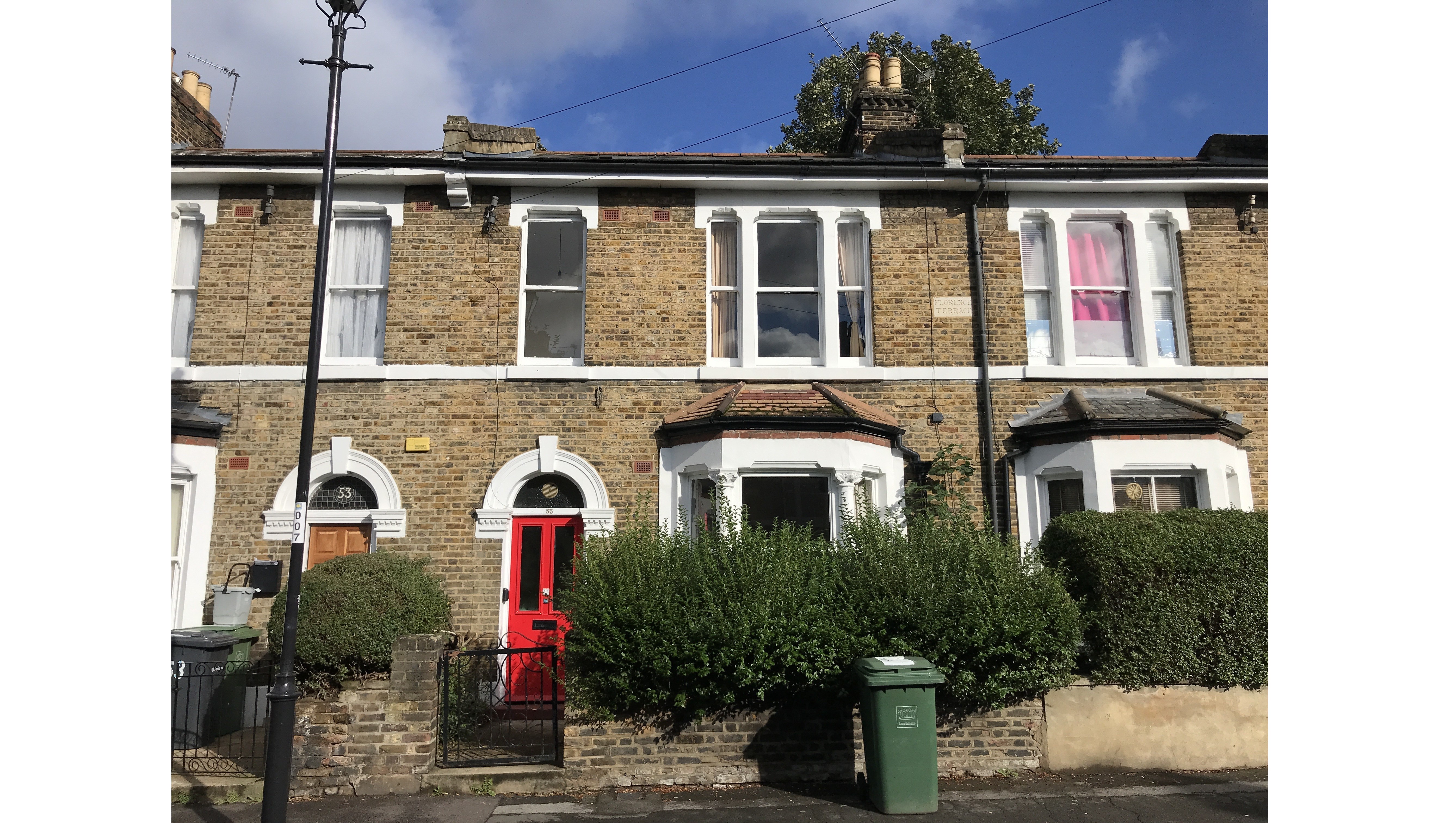 VACANT - Freehold Mid Terrace House