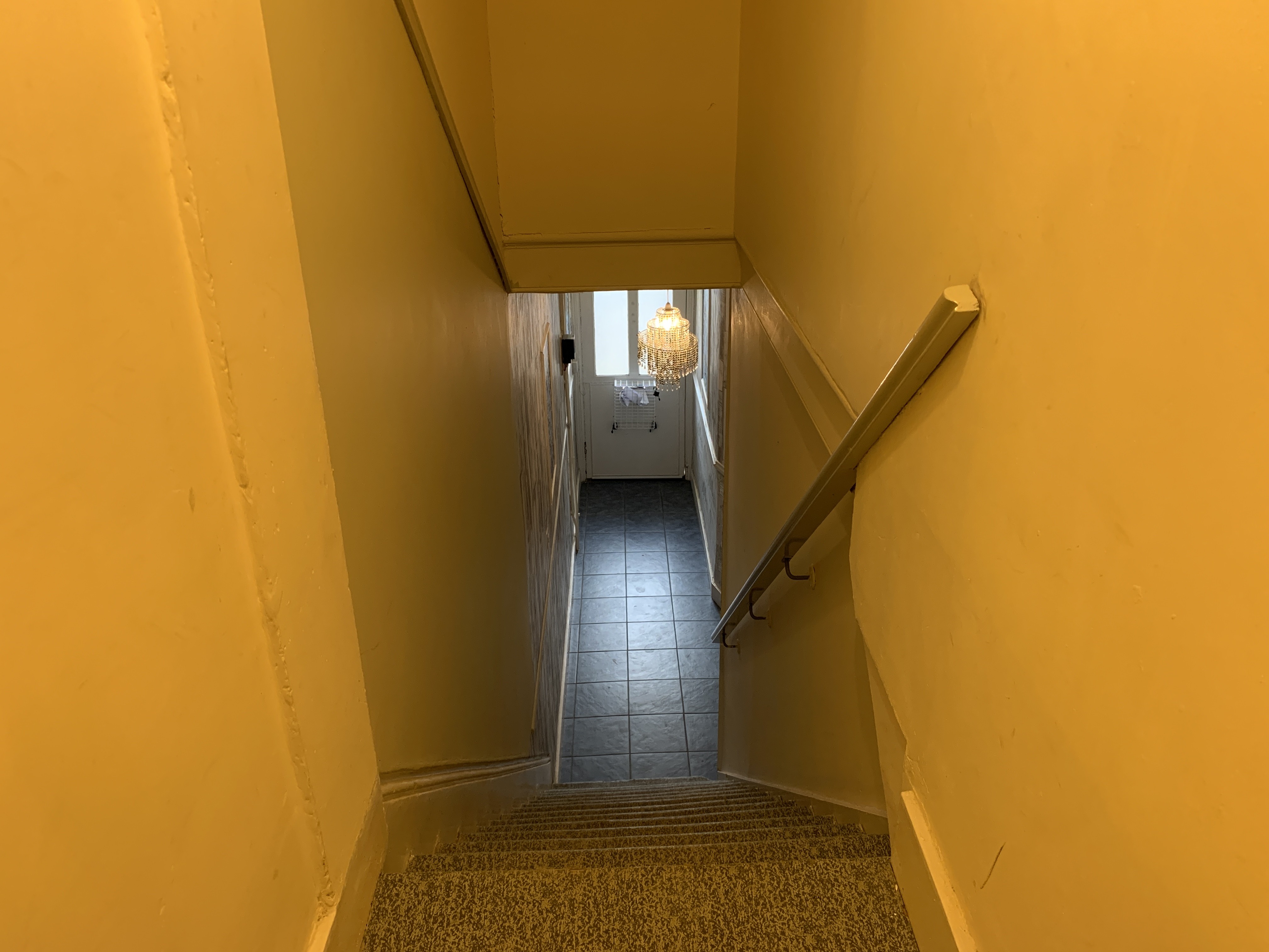 VACANT - Leasehold Self Contained First Floor Flat