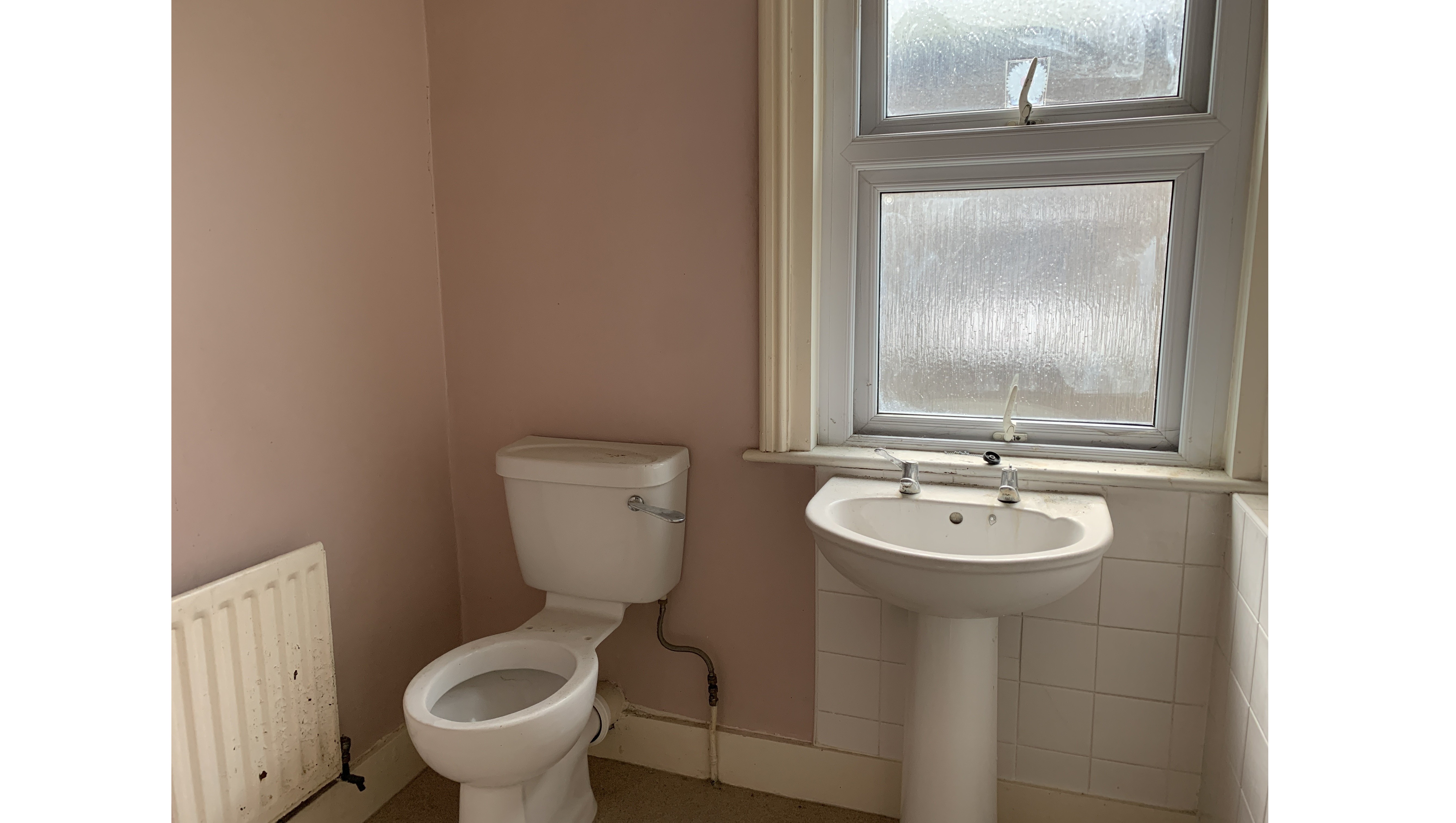 VACANT - Leasehold Self Contained First Floor Flat