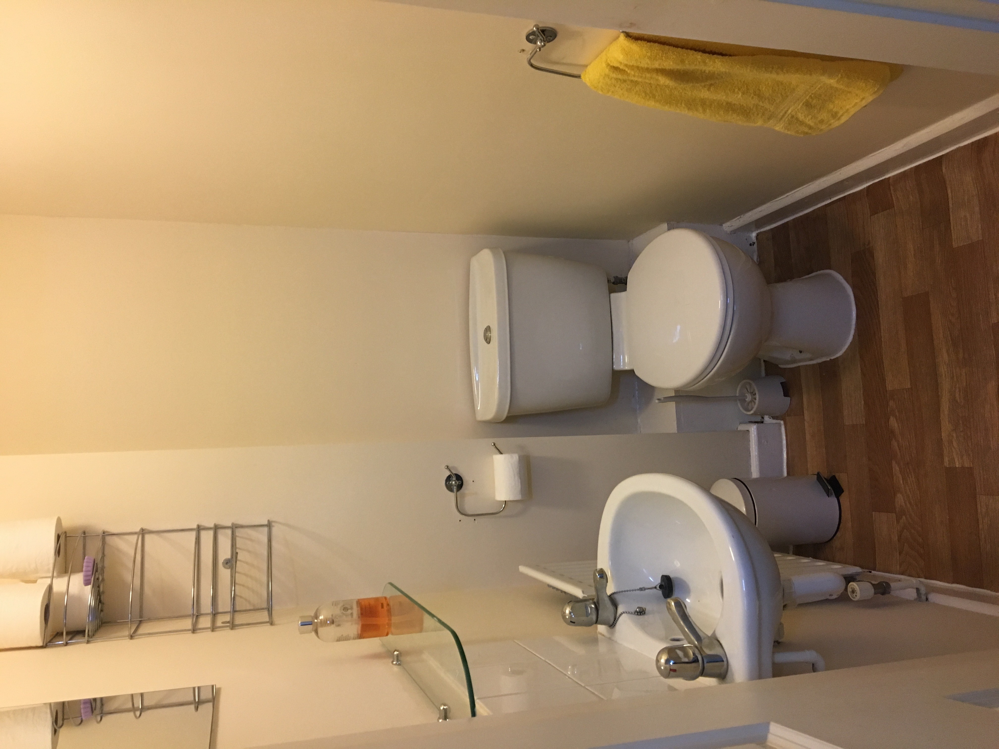 Leasehold Self-Contained First Floor Flat providing HMO Accommodation 
