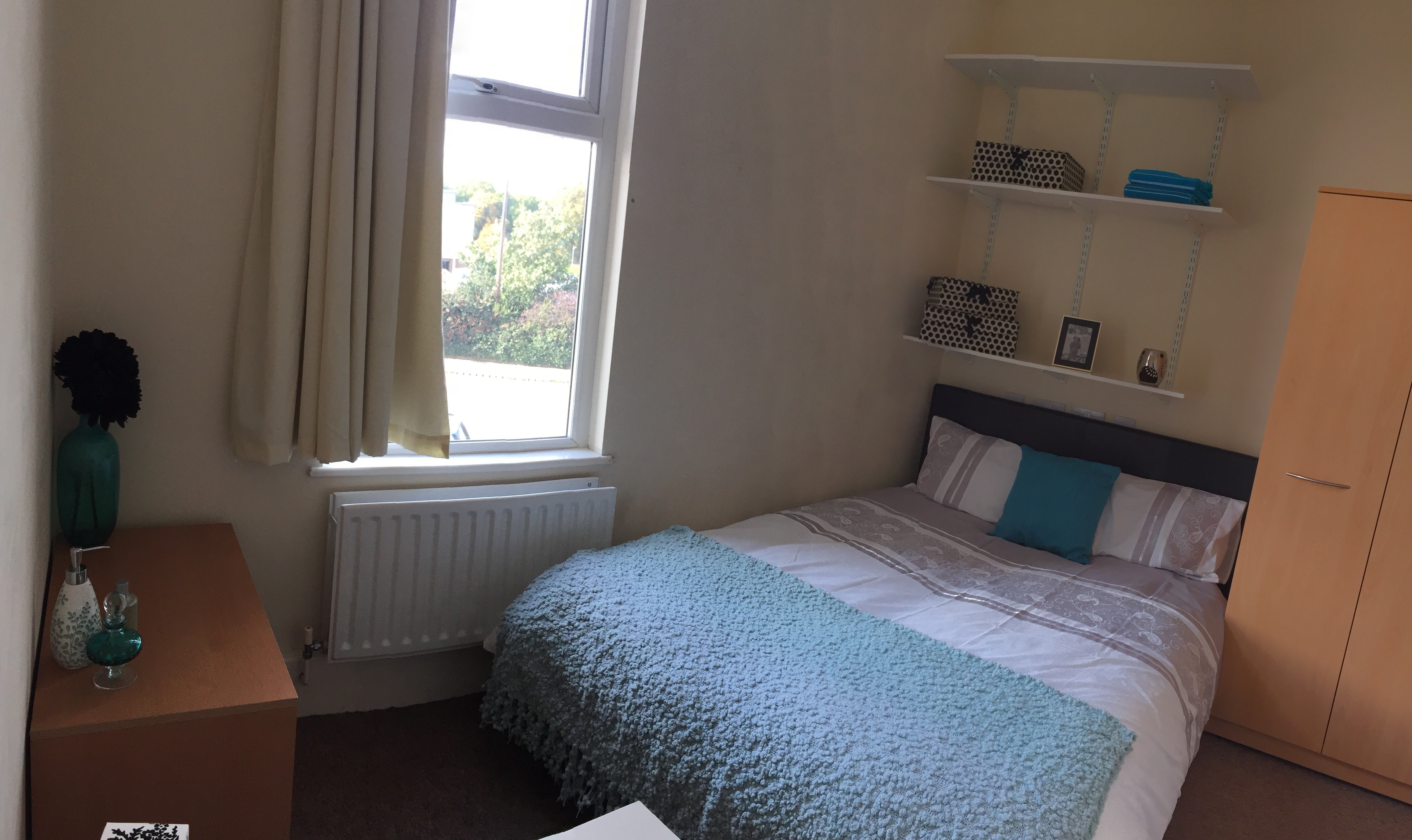 Leasehold Self-Contained First Floor Flat providing HMO Accommodation 