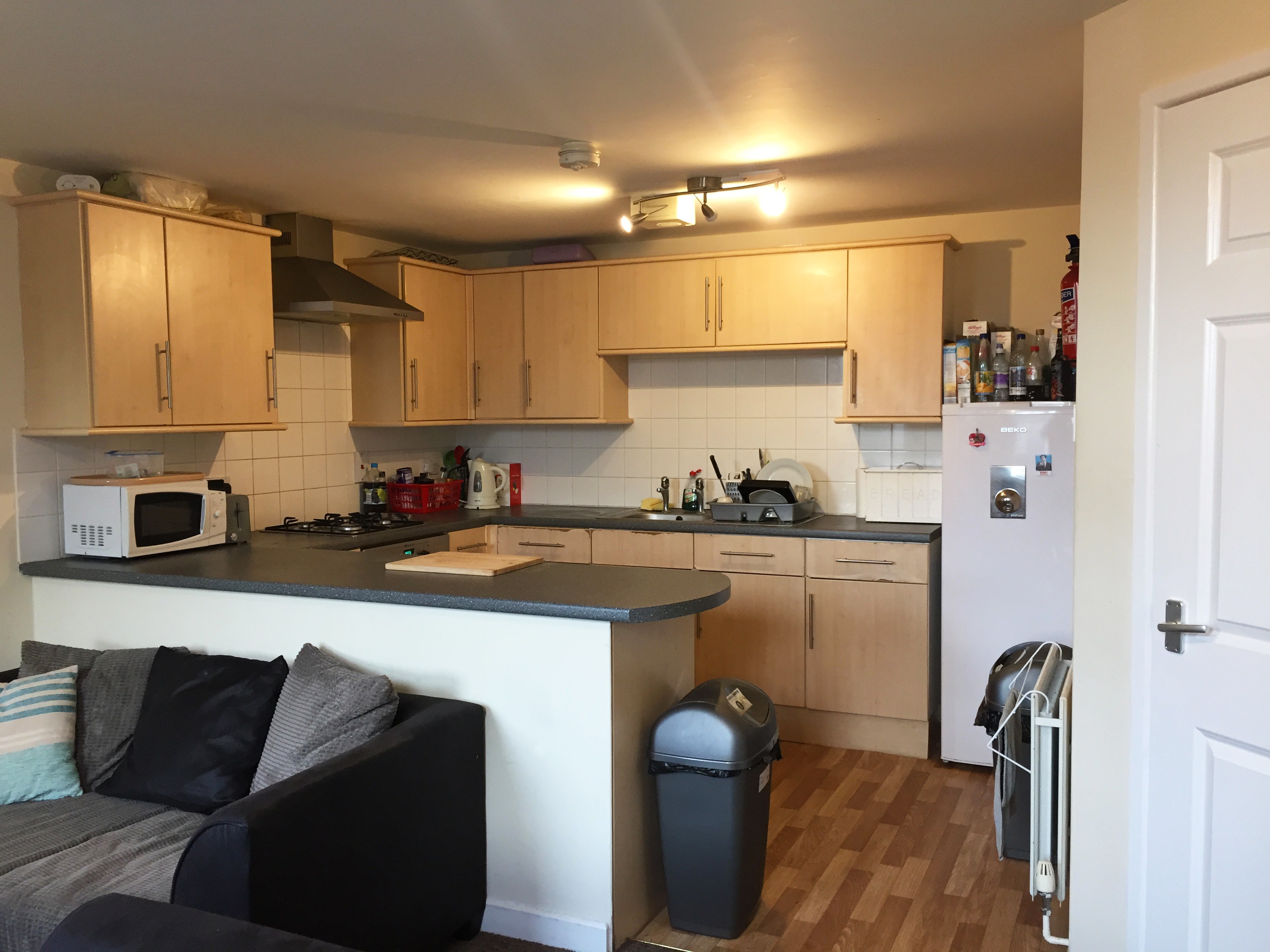 Leasehold Self-Contained First Floor Flat providing HMO Accommodation 