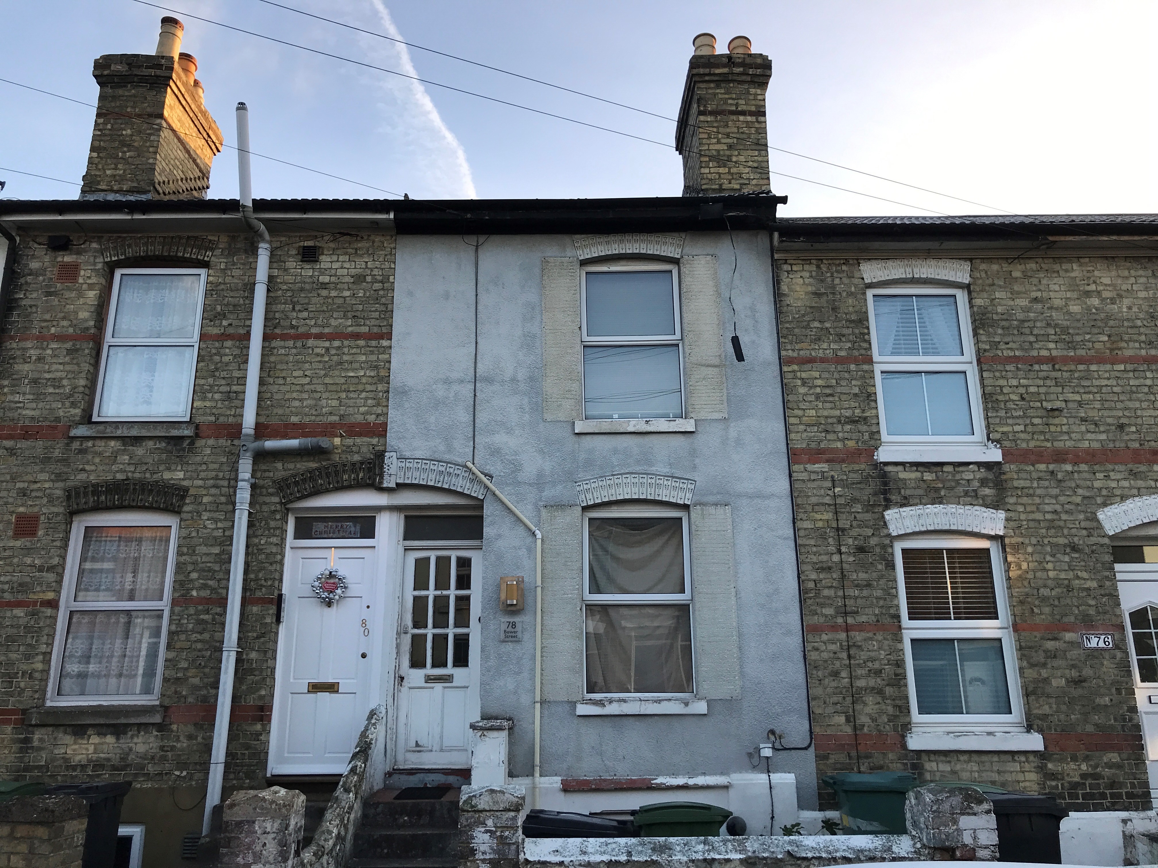 VACANT - Freehold Terrace Mid Terrace House