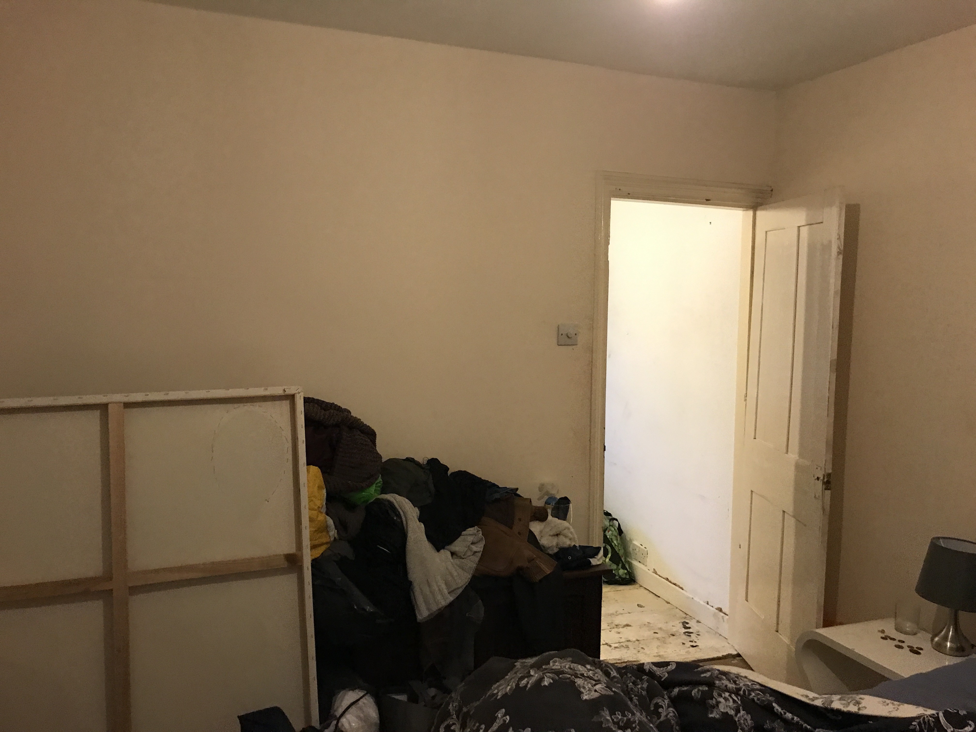 VACANT - Freehold Terrace Mid Terrace House