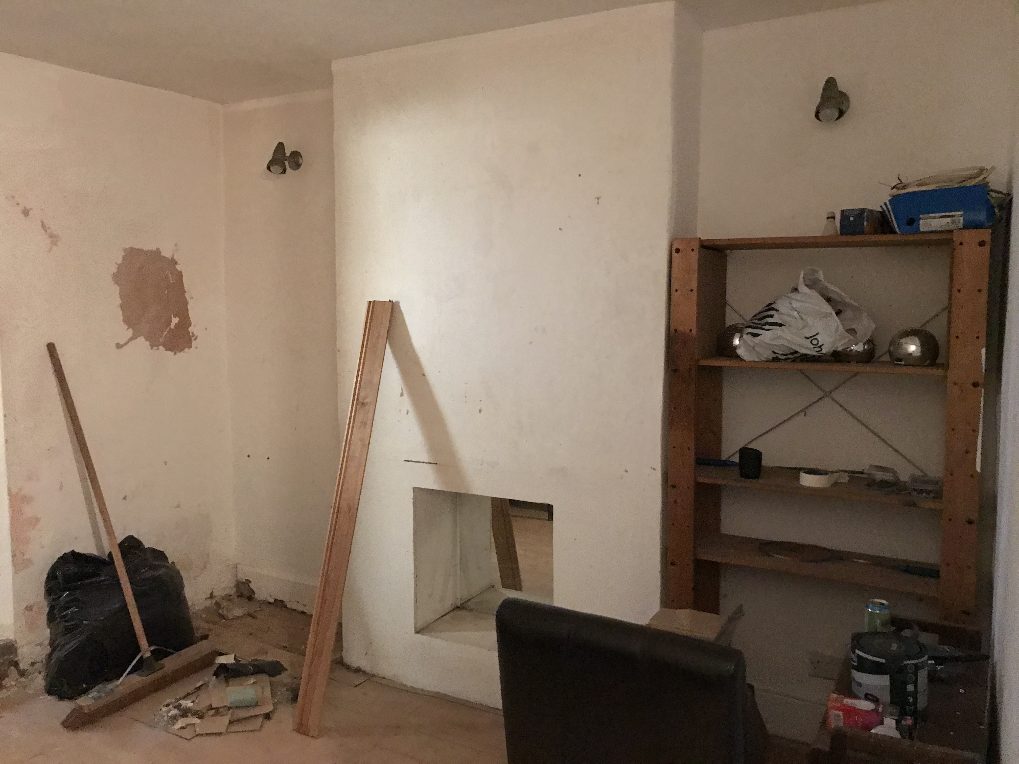 VACANT - Freehold Terrace Mid Terrace House
