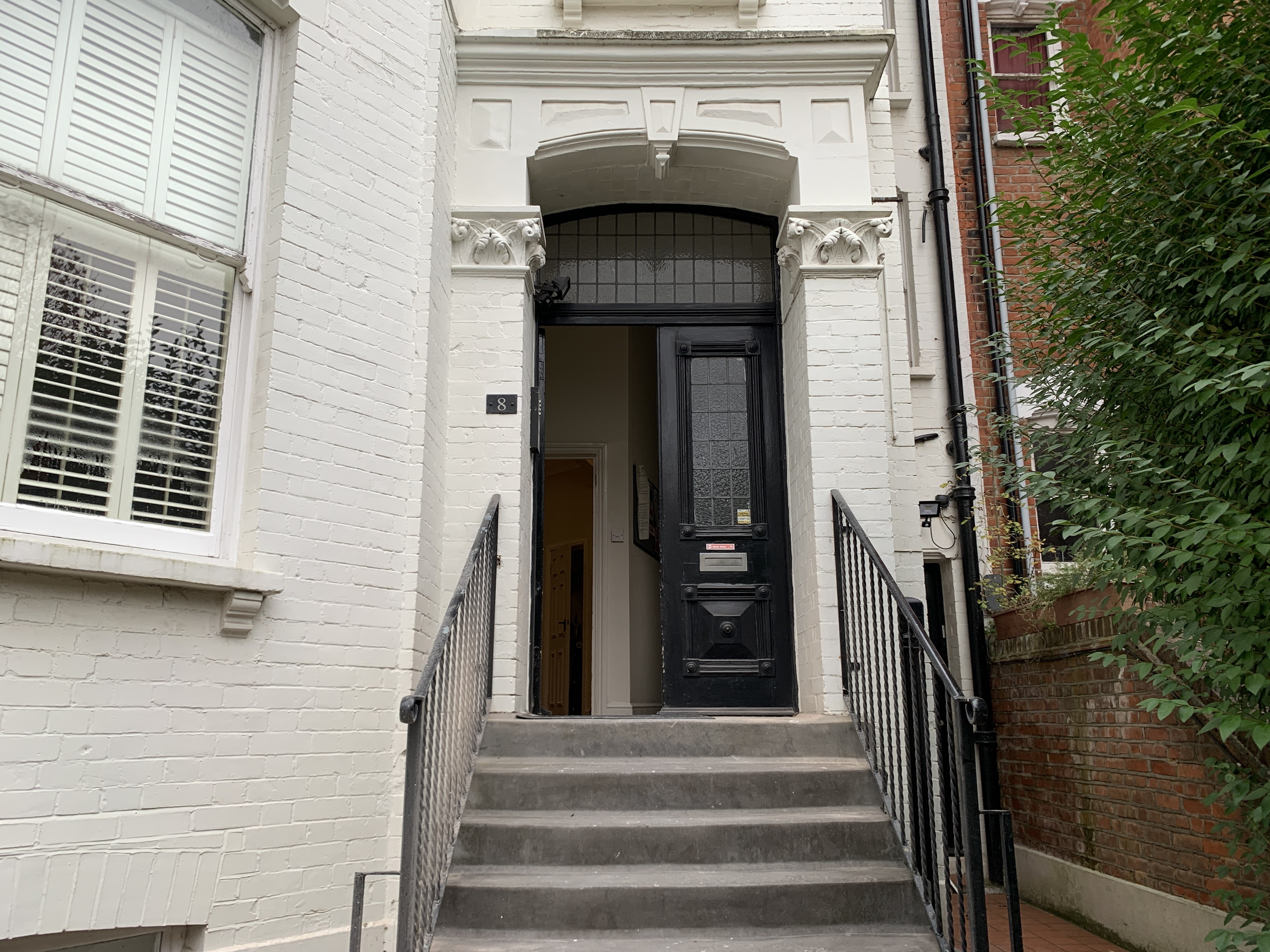 VACANT - Long Leasehold Self Contained Second Floor Flat