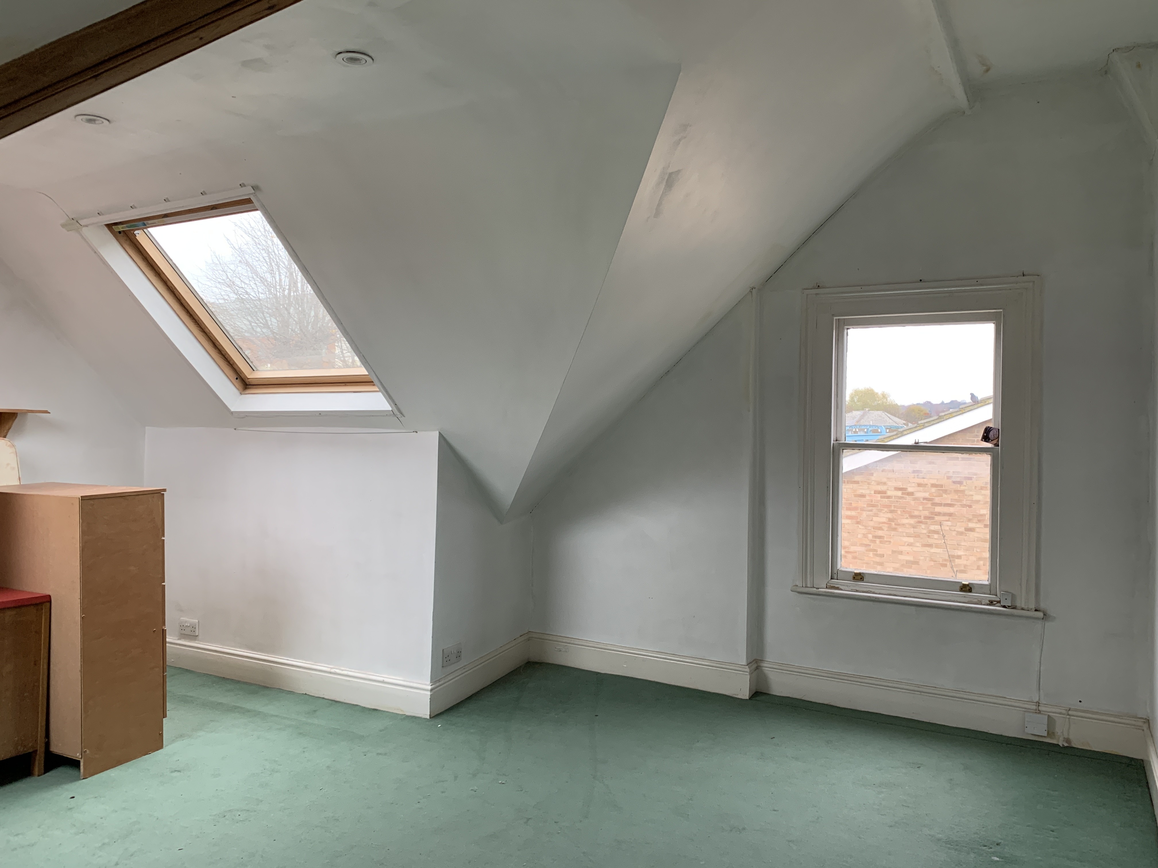 VACANT - Long Leasehold Self Contained Second Floor Flat