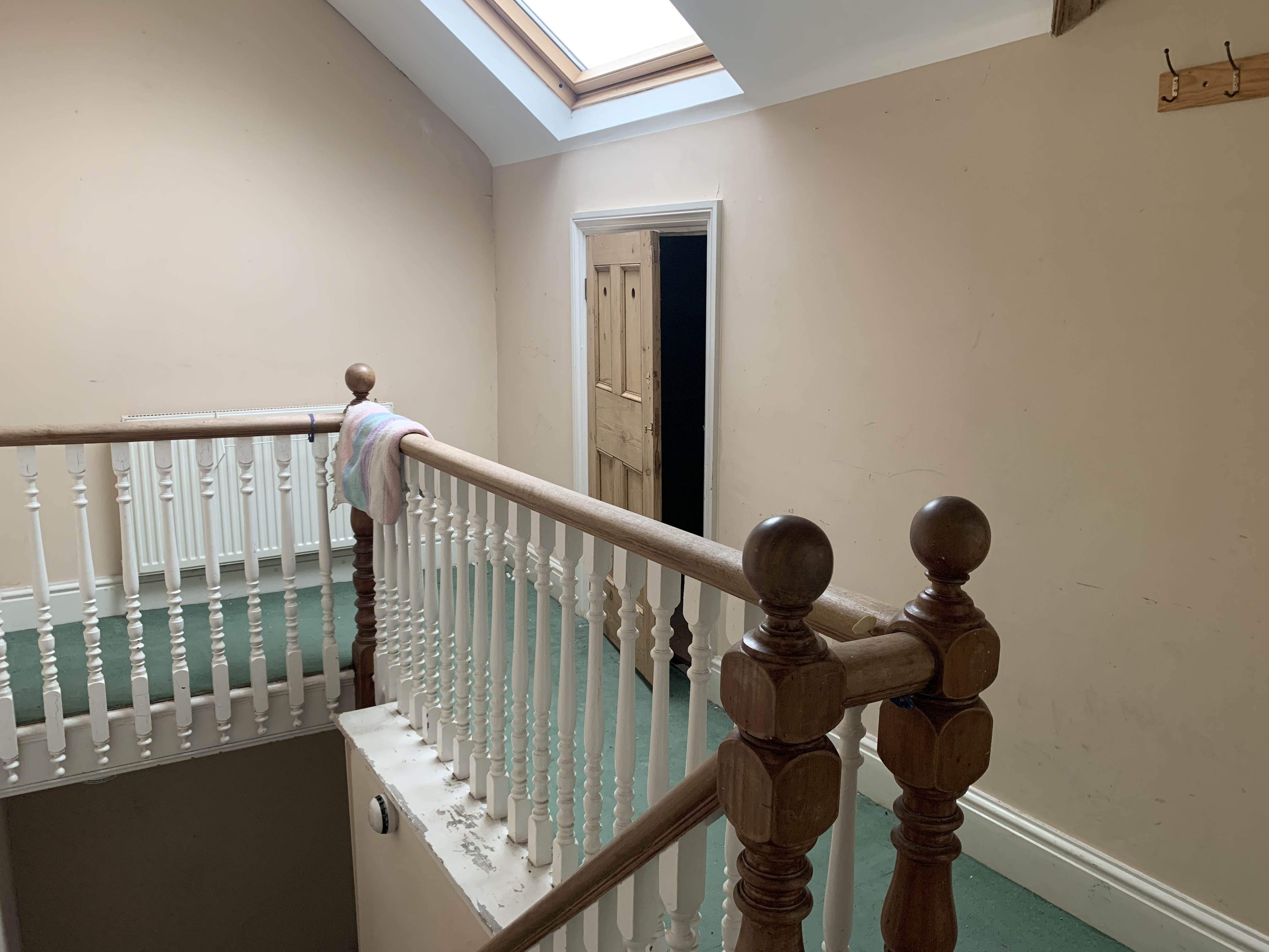 VACANT - Long Leasehold Self Contained Second Floor Flat