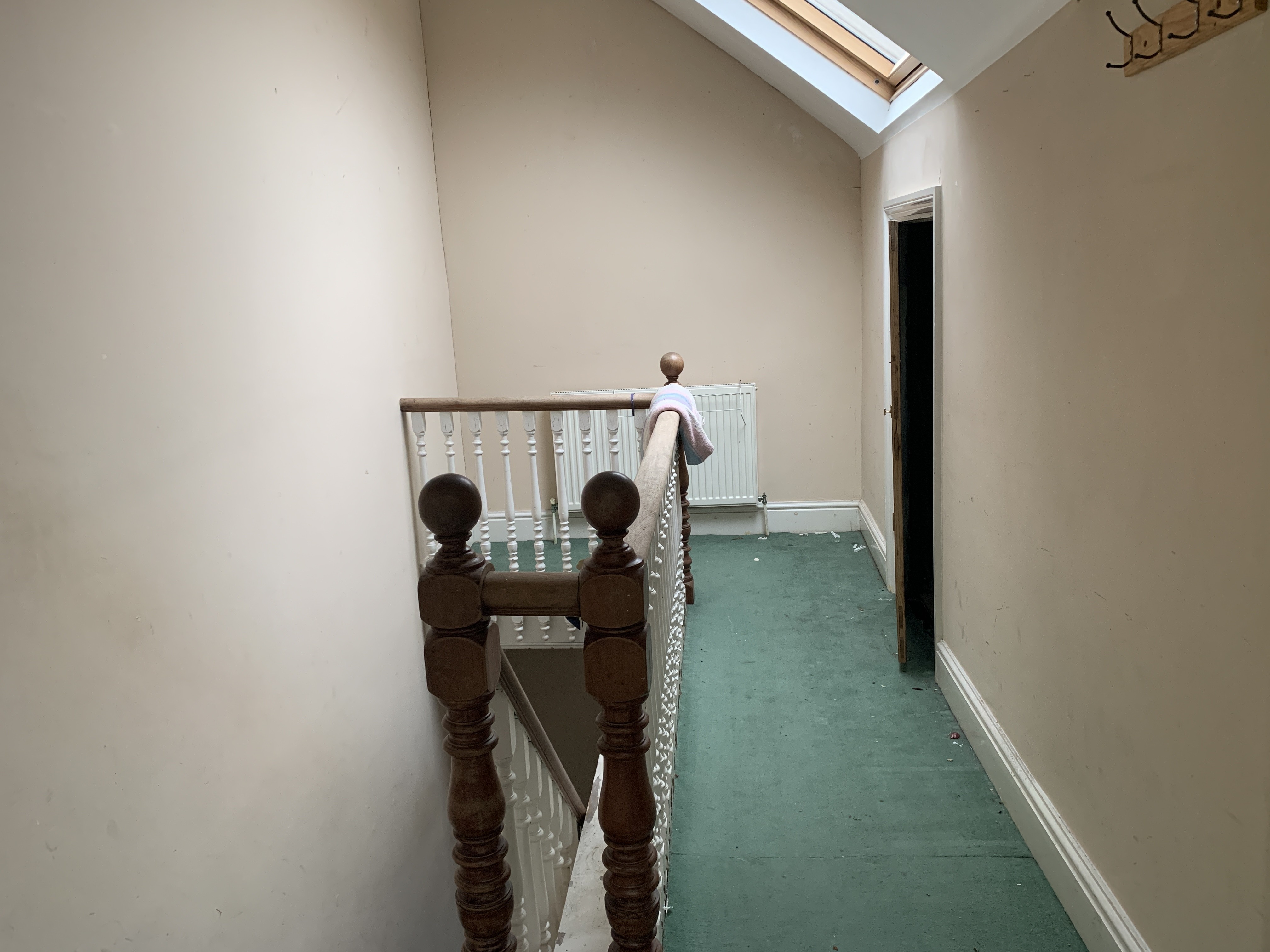 VACANT - Long Leasehold Self Contained Second Floor Flat