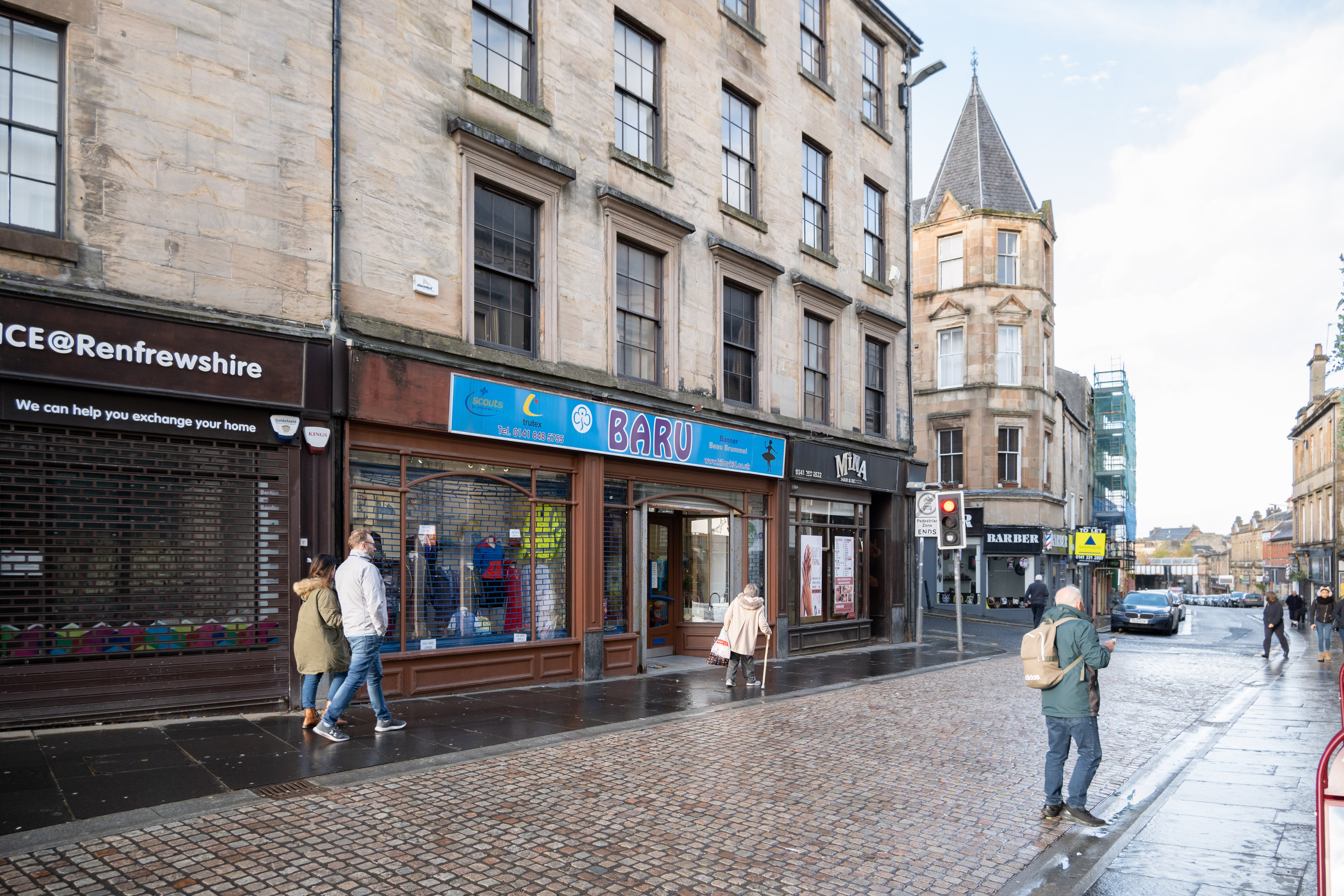 Prominent Leasehold Retail Parade Investment