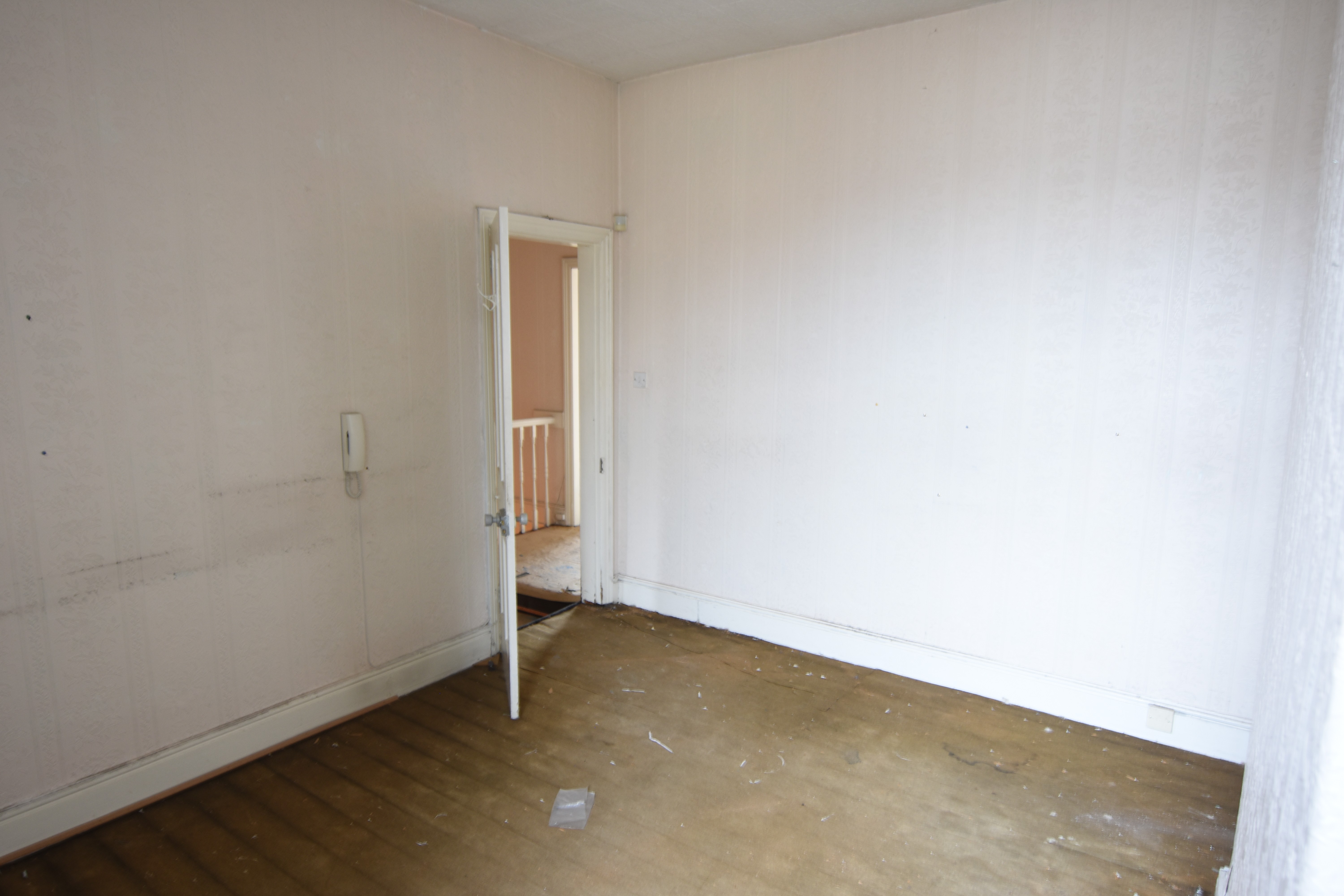Freehold Shop Investment and Vacant First Floor