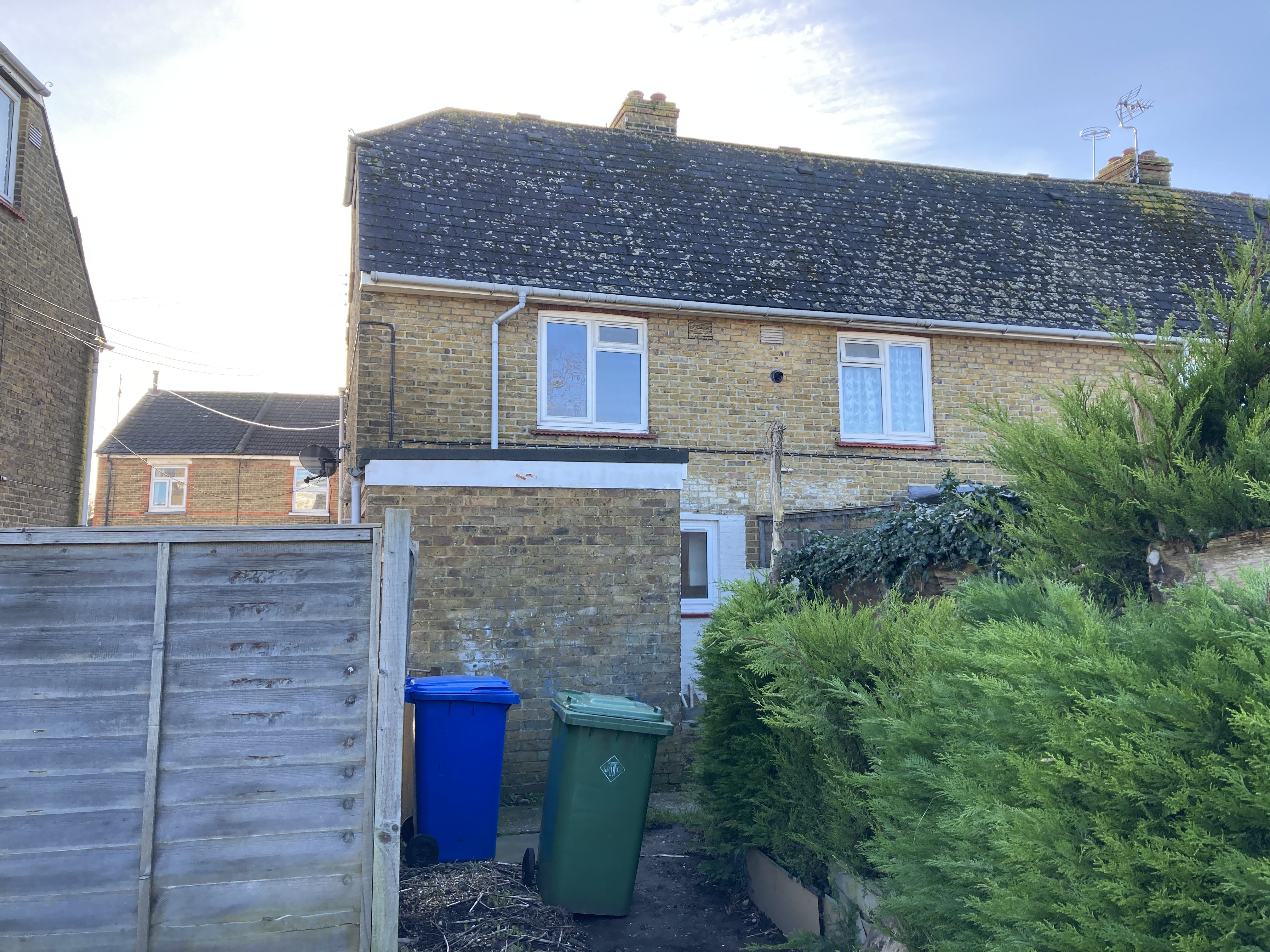 VACANT - Freehold End of Terrace House