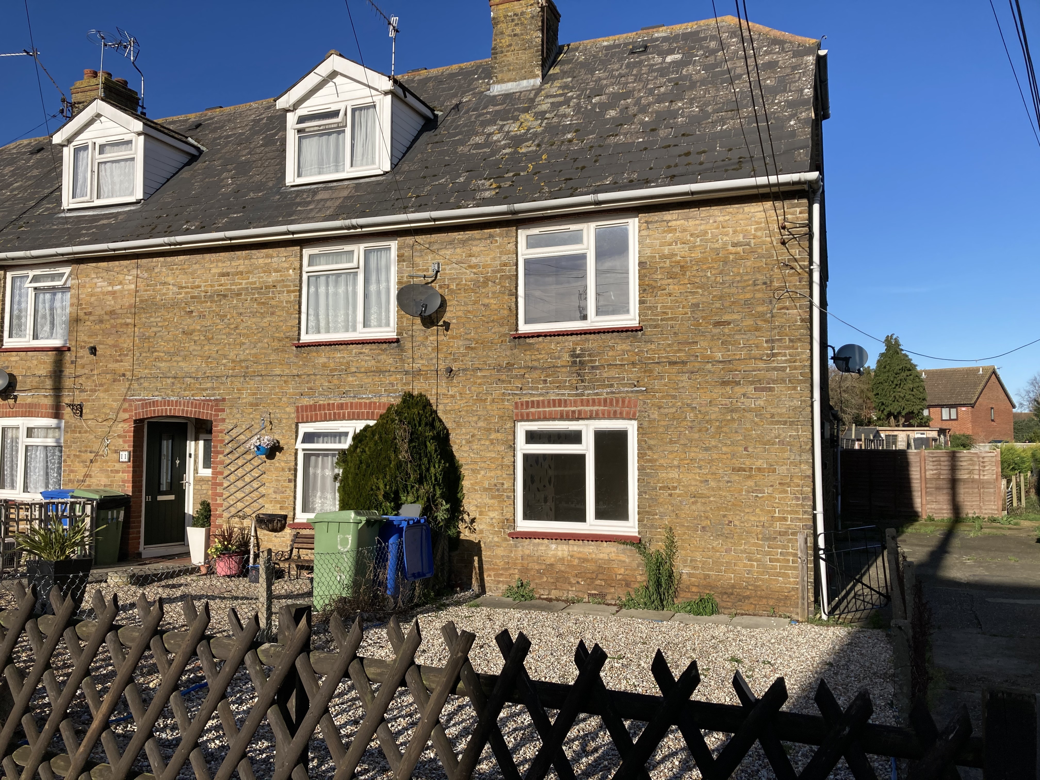 VACANT - Freehold End of Terrace House