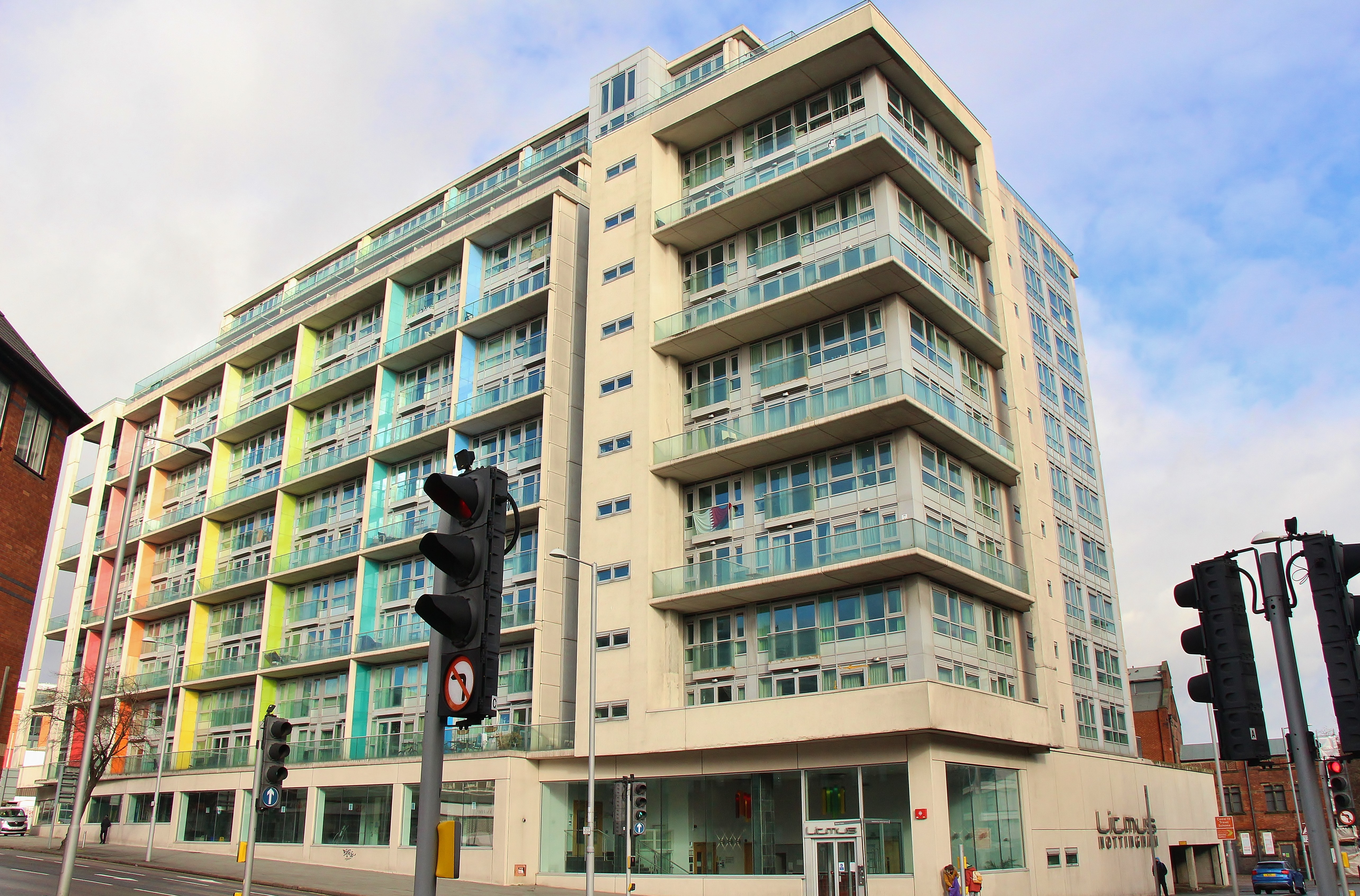 INVESTMENT - Leasehold Self Contained First Floor Flat