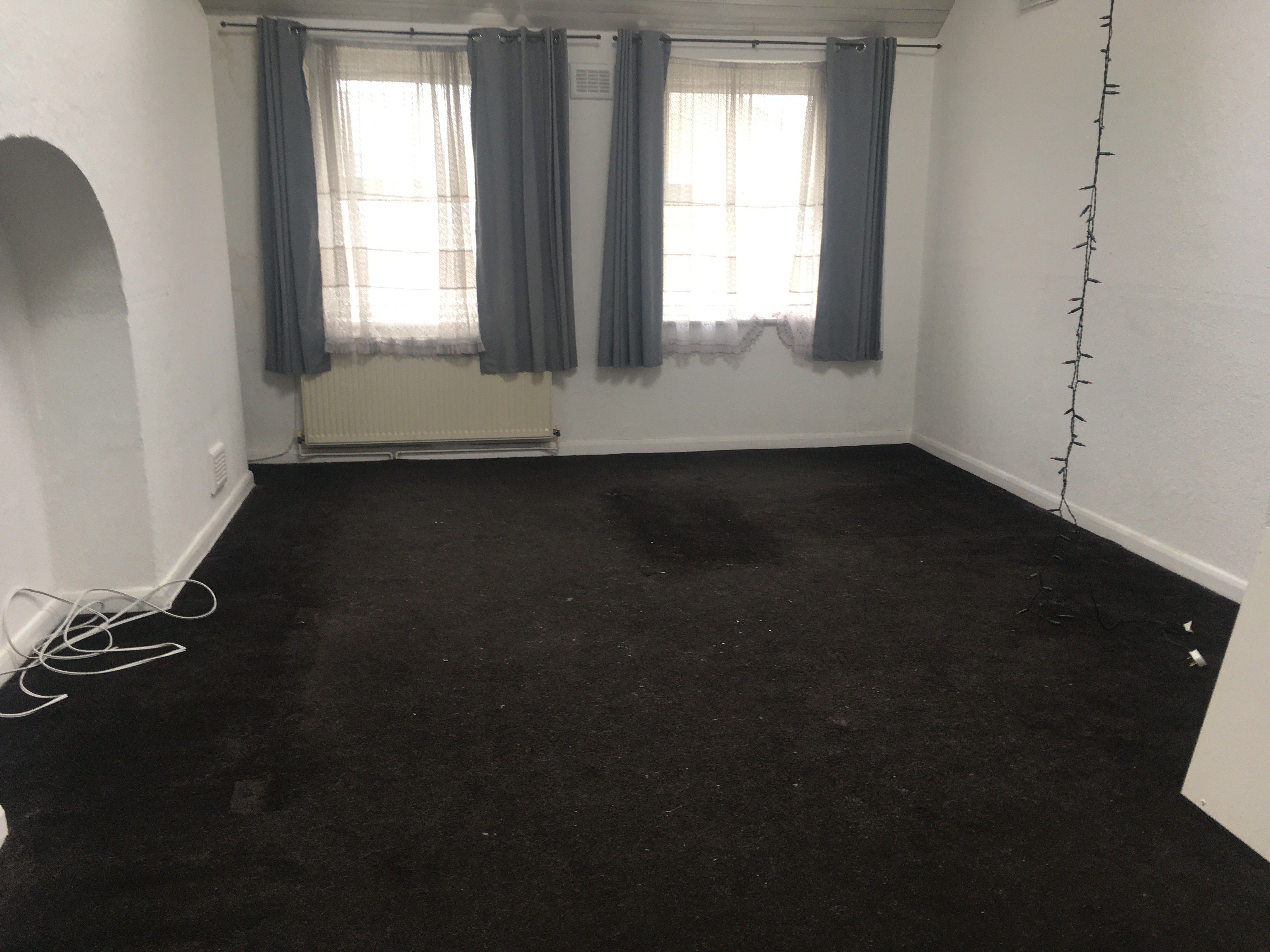 VACANT - Freehold Mid Terrace Four Storey House with Rear Court Yard