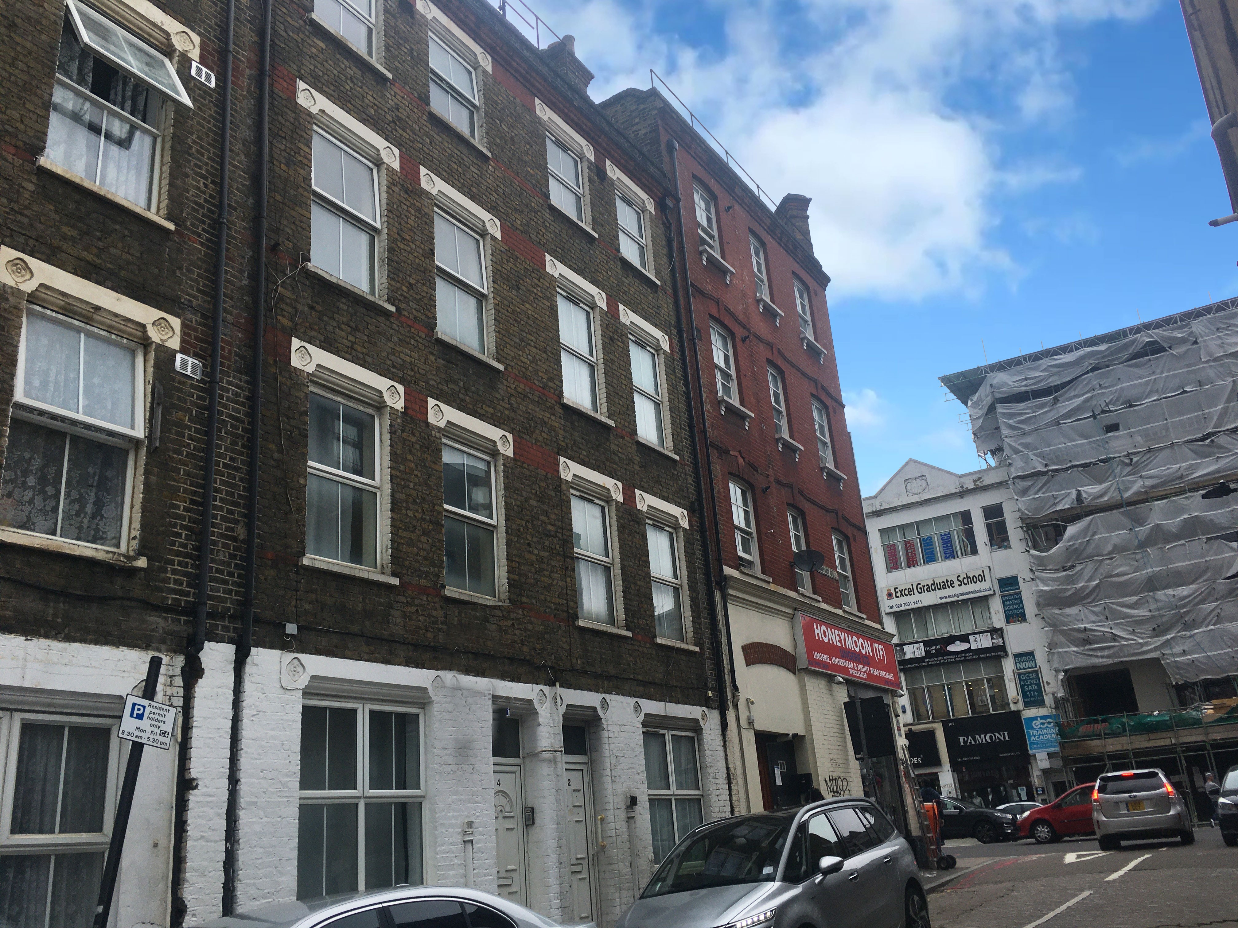 VACANT - Freehold Mid Terrace Four Storey House with Rear Court Yard