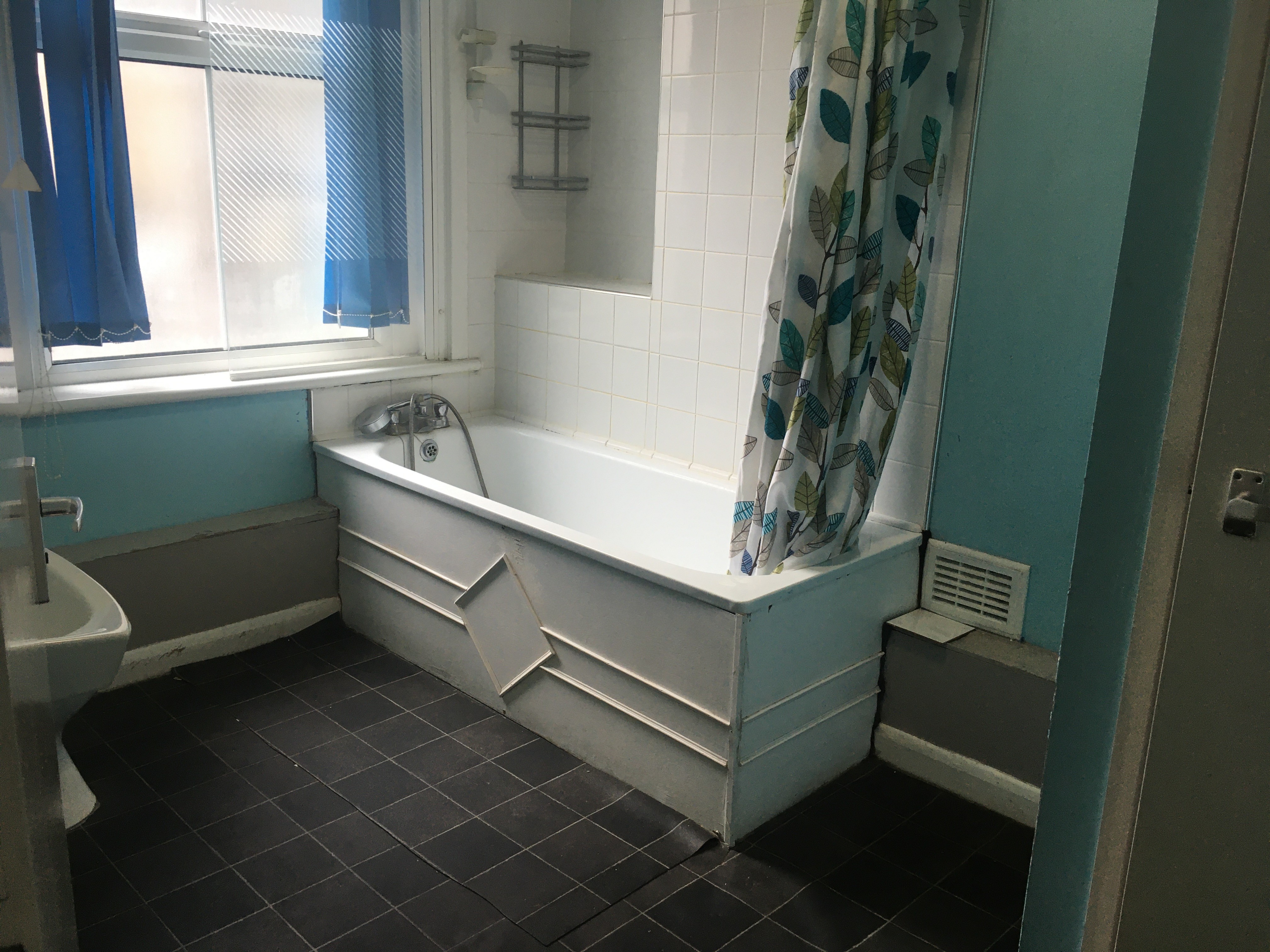 VACANT - Freehold Mid Terrace Four Storey House with Rear Court Yard