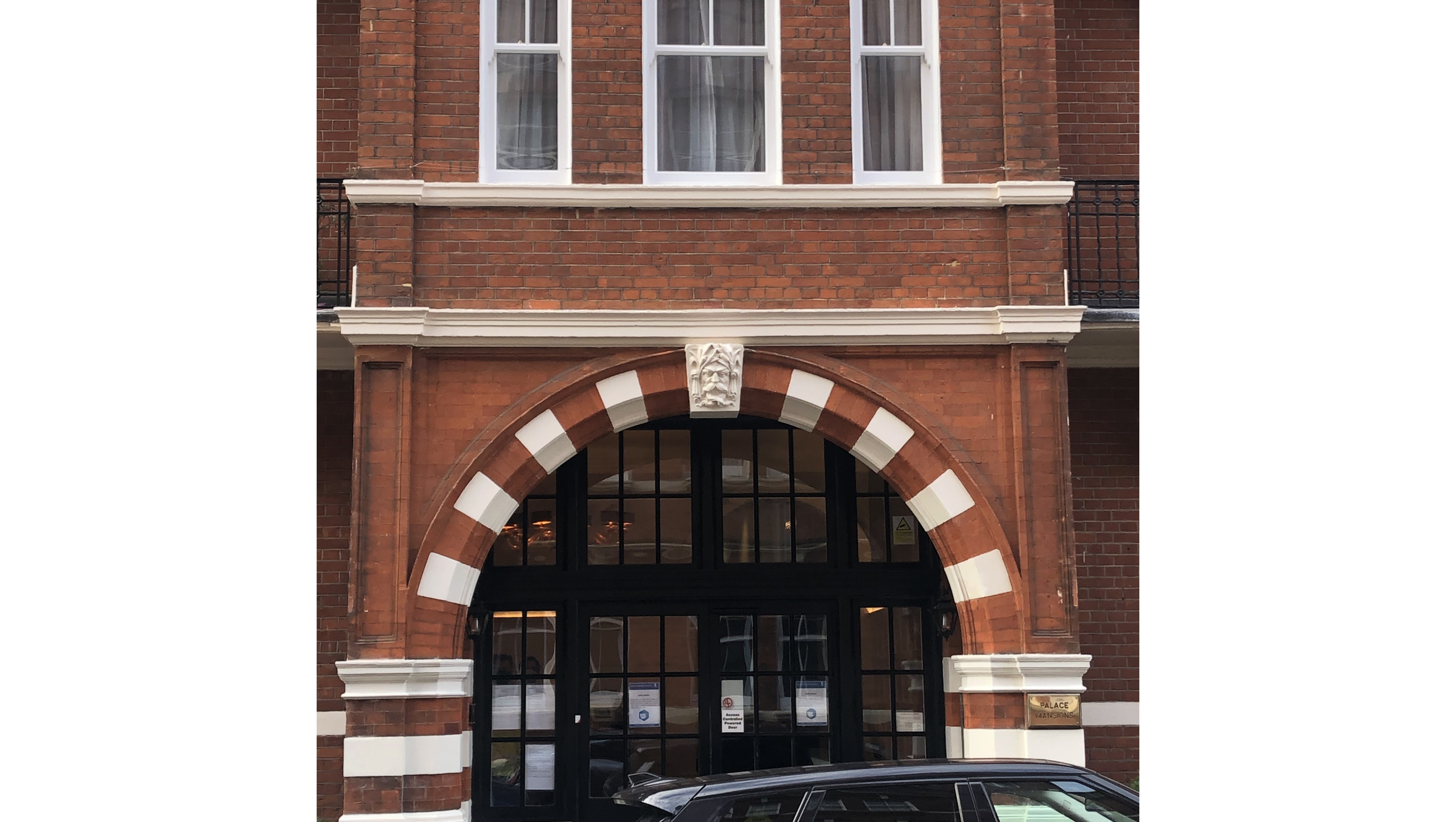 INVESTMENT - Long Leasehold Self Contained Fourth Floor Mansion Flat