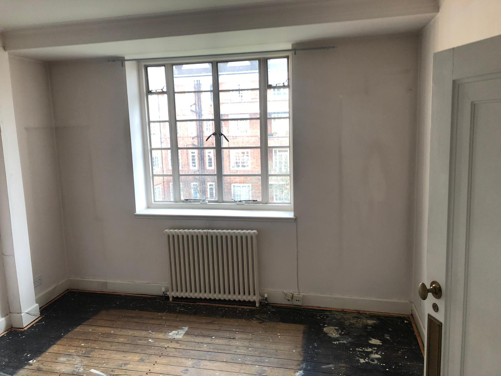 VACANT - Leasehold Self Contained Purpose Built Second Floor Flat