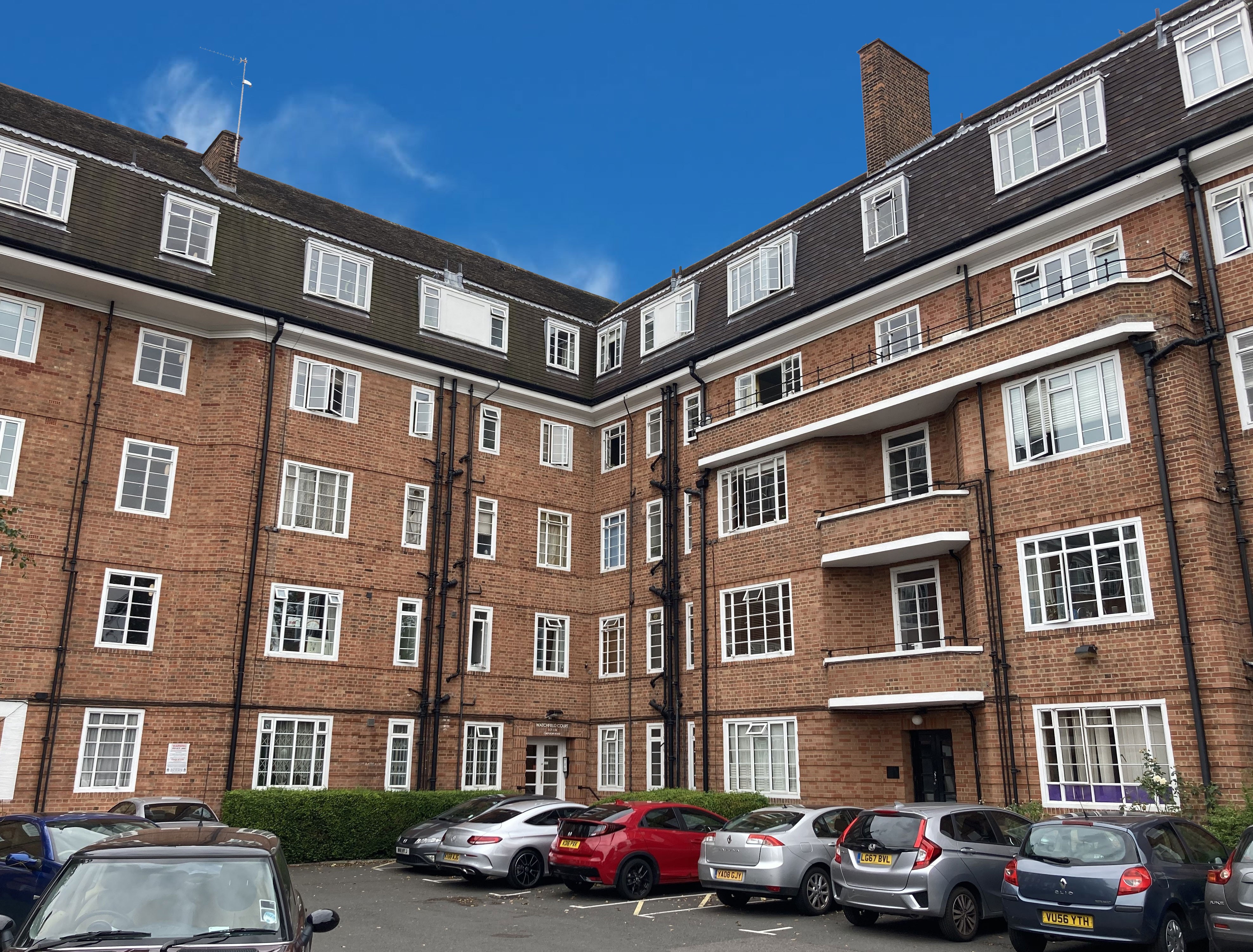 VACANT - Leasehold Self Contained Purpose Built Second Floor Flat