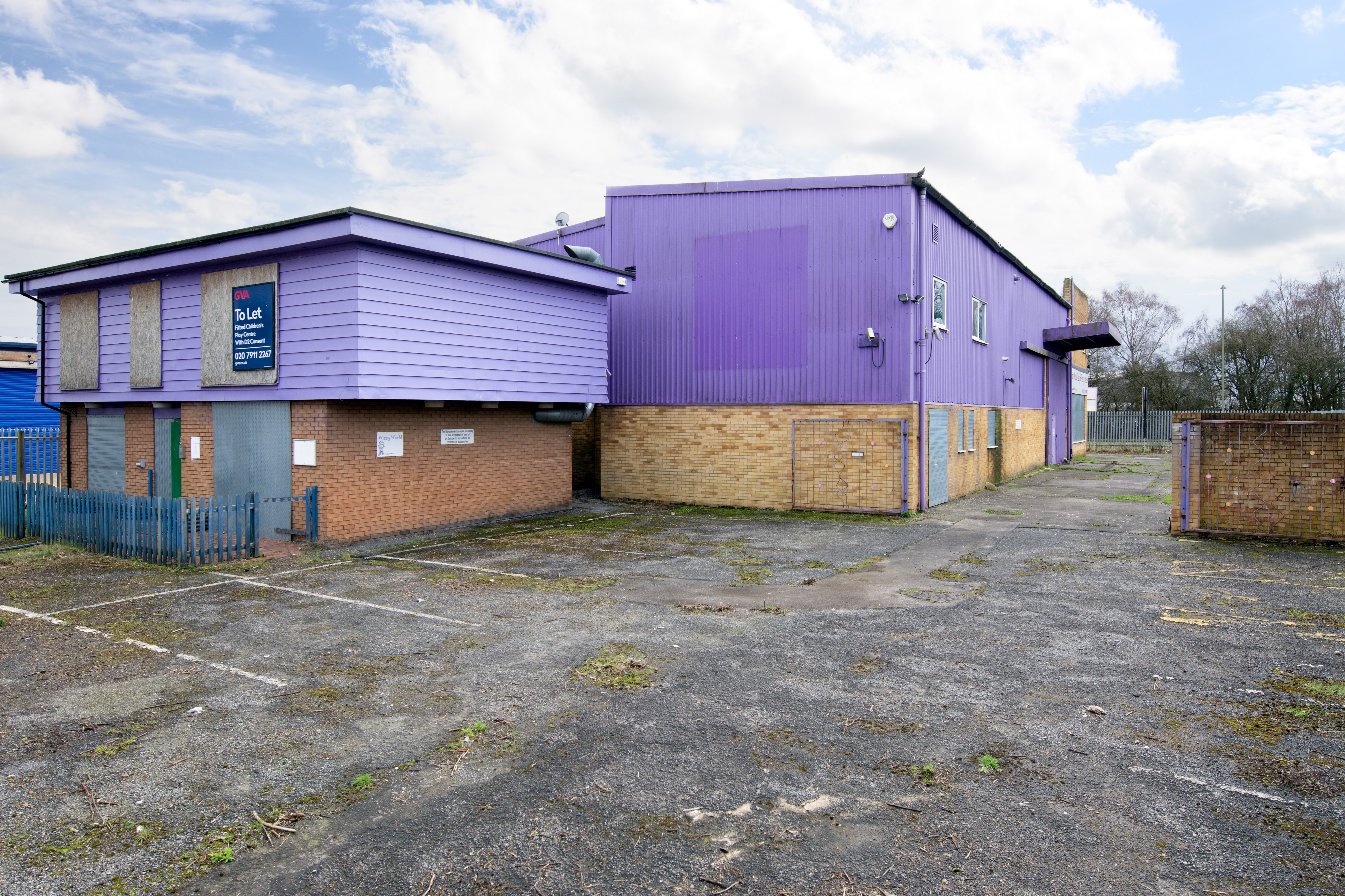 Vacant Leasehold Industrial/Warehouse Unit