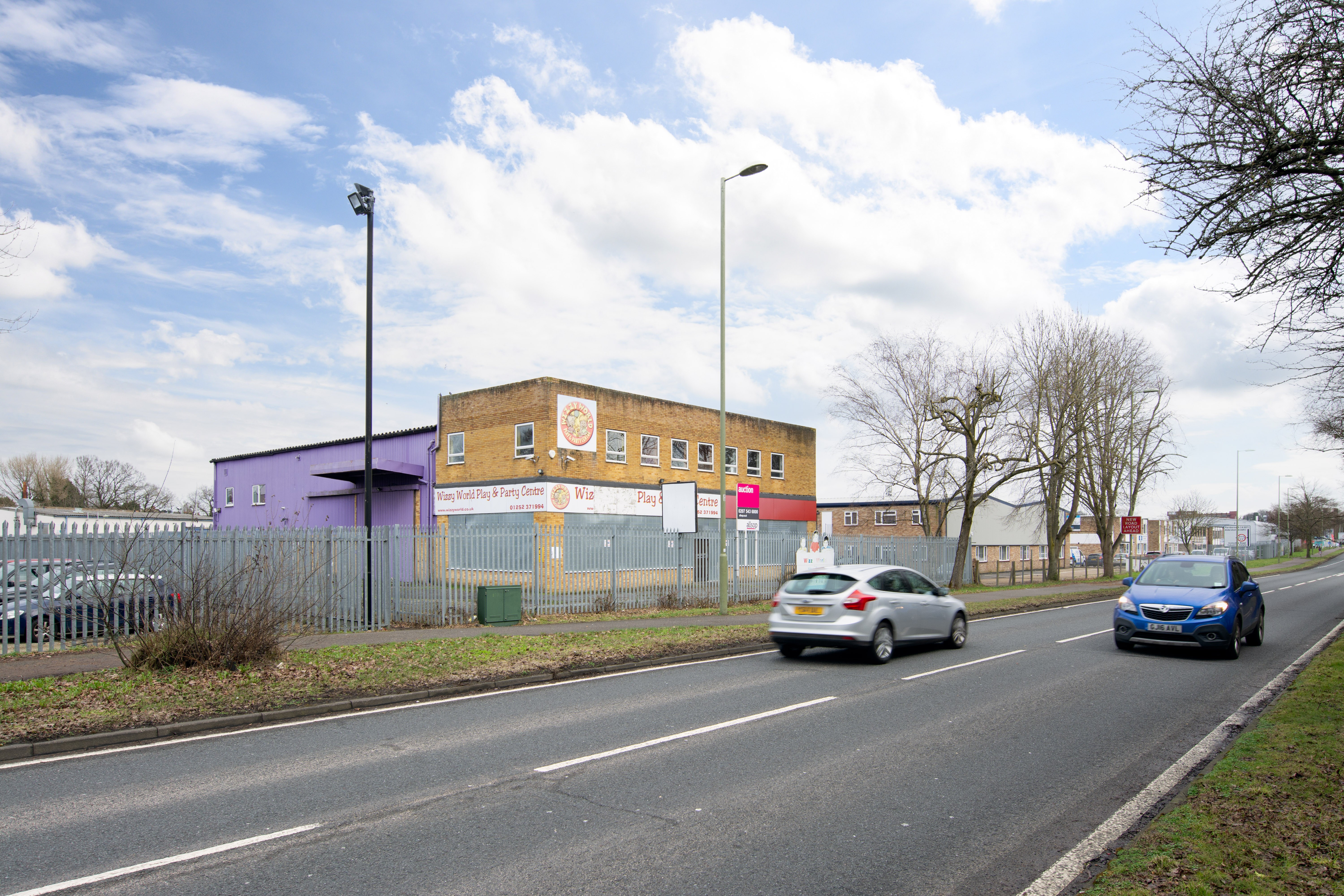 Vacant Leasehold Industrial/Warehouse Unit