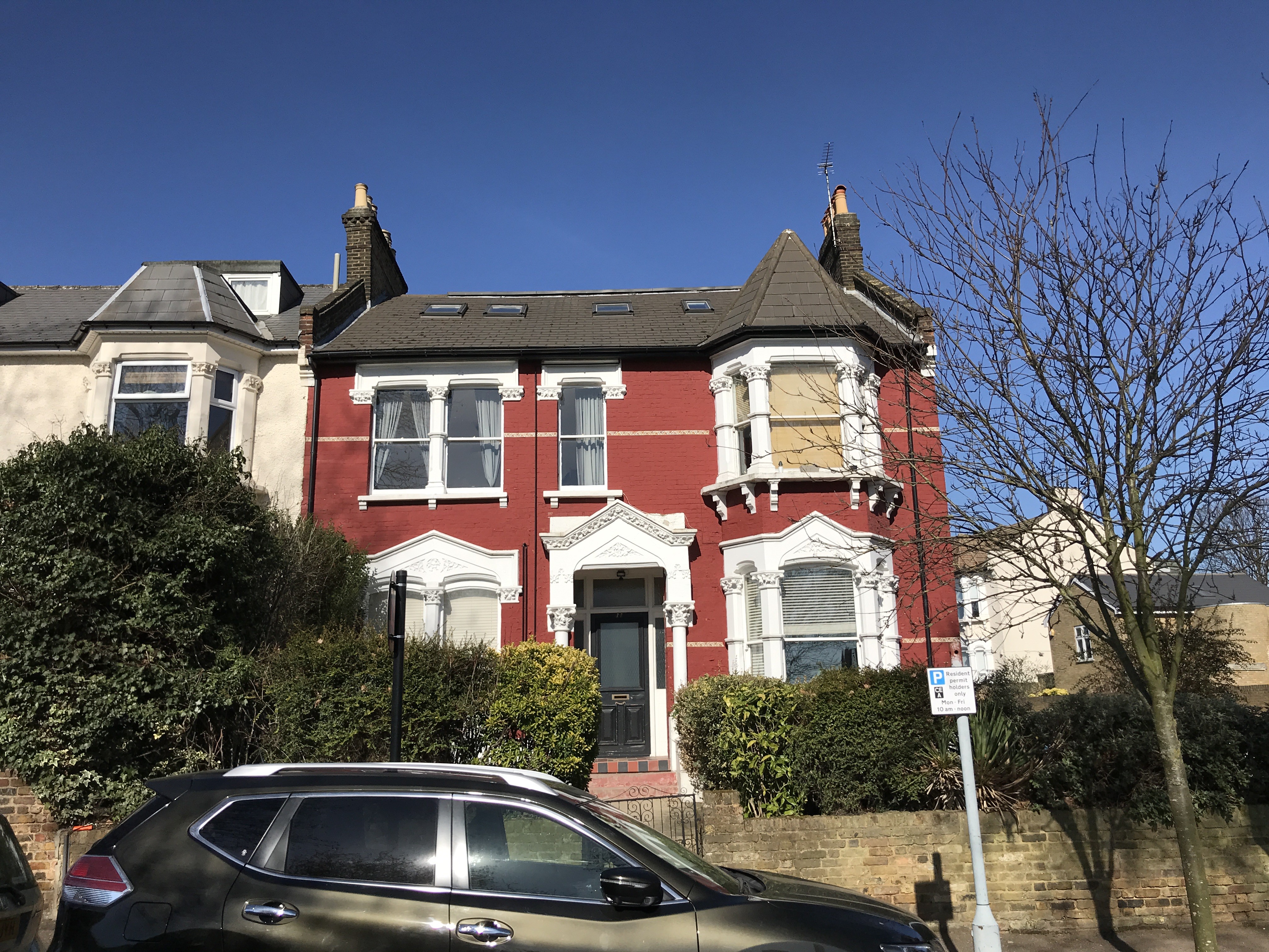 VACANT - Leasehold Self Contained First Floor Flat