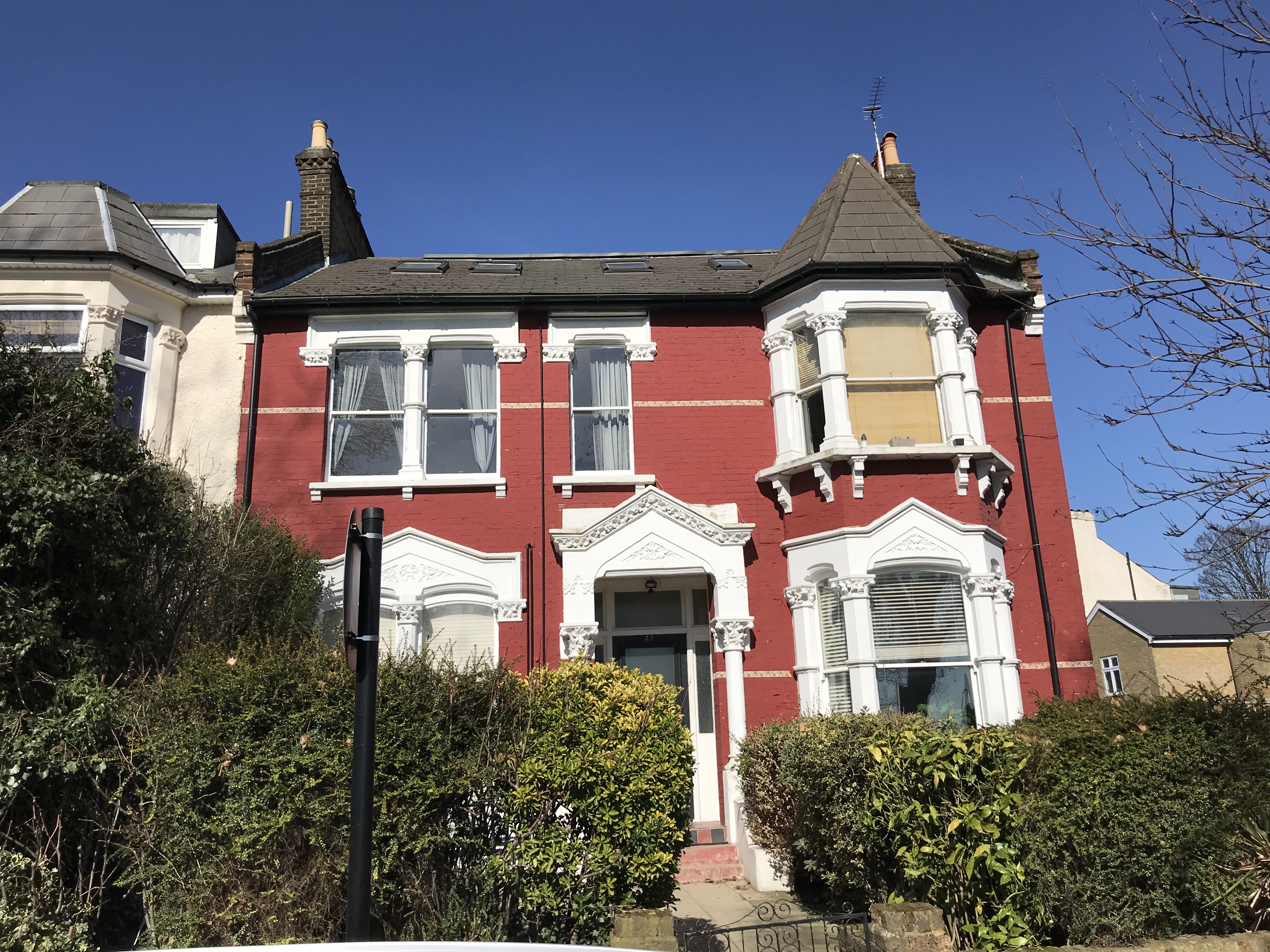 VACANT - Leasehold Self Contained First Floor Flat