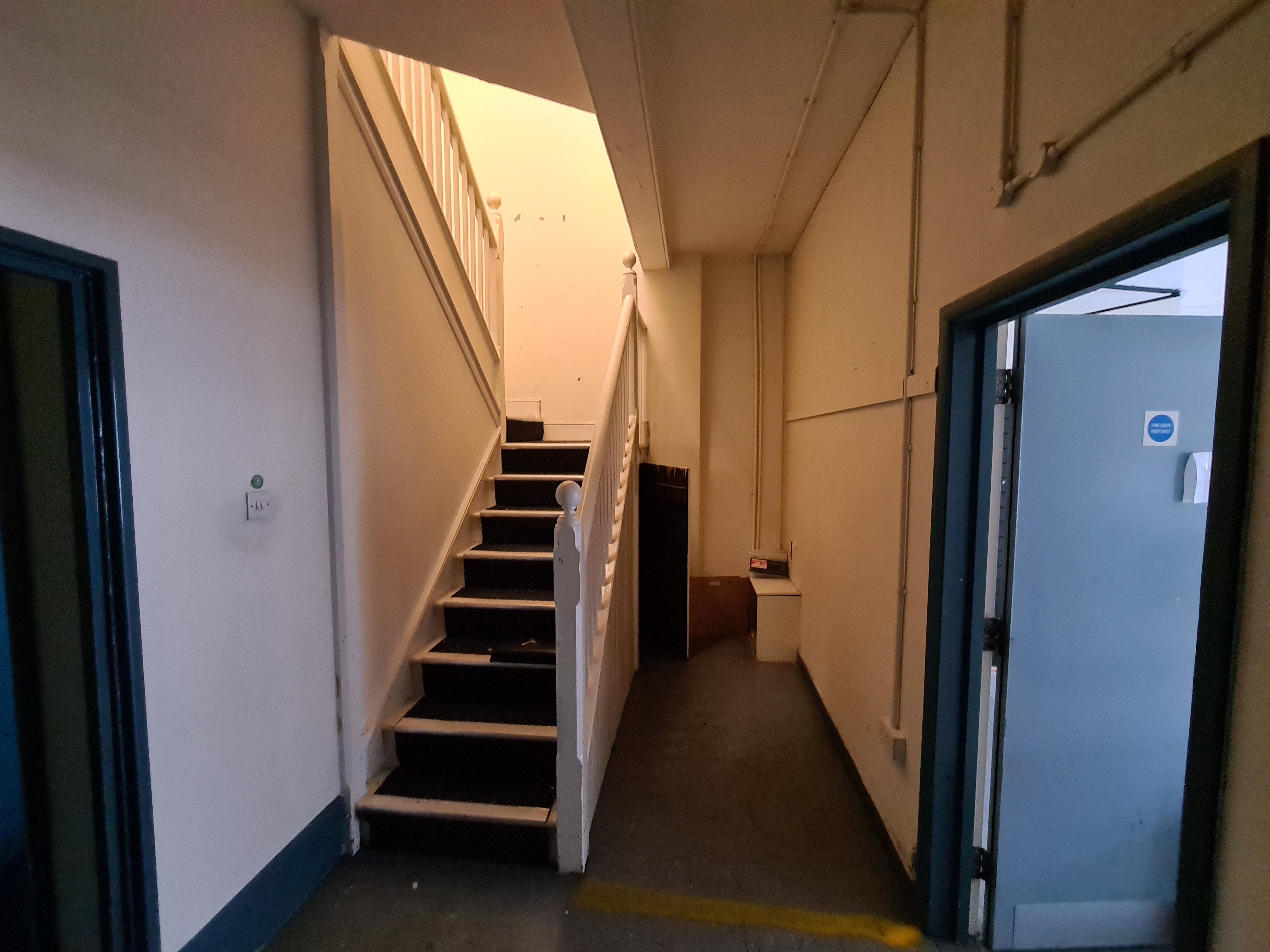 VACANT - Leasehold First and Second Floor Offices