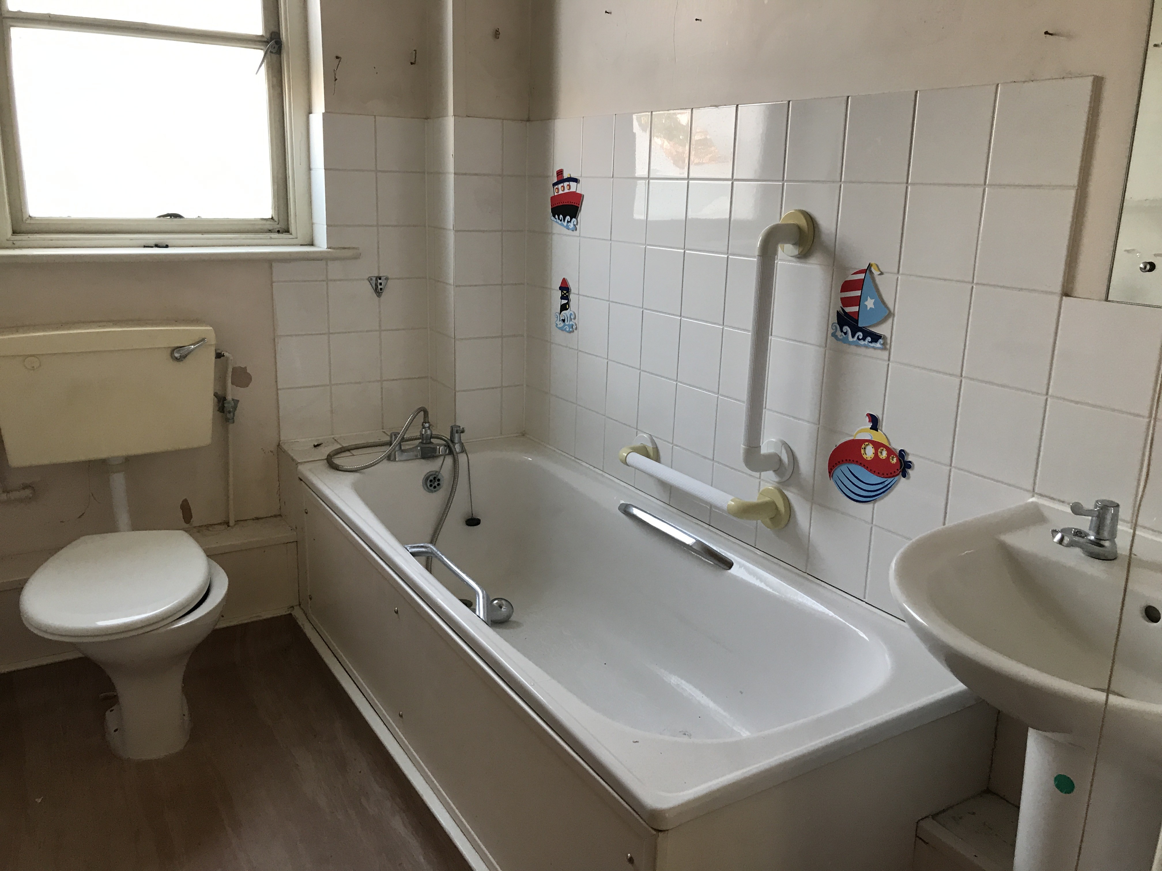 VACANT - Leasehold Self Contained Ground and First Floor Maisonette