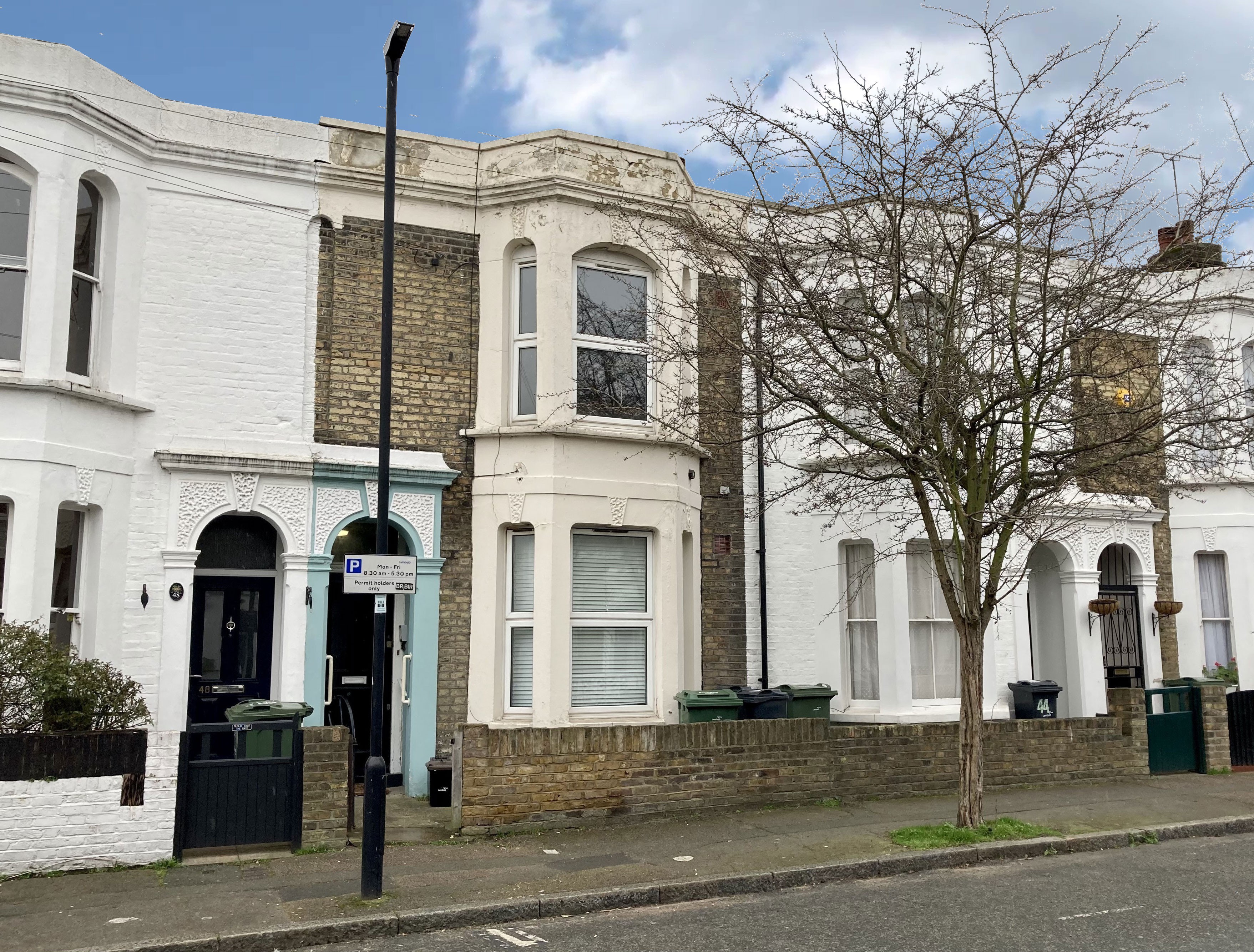 VACANT - Leasehold Self Contained First Floor Flat