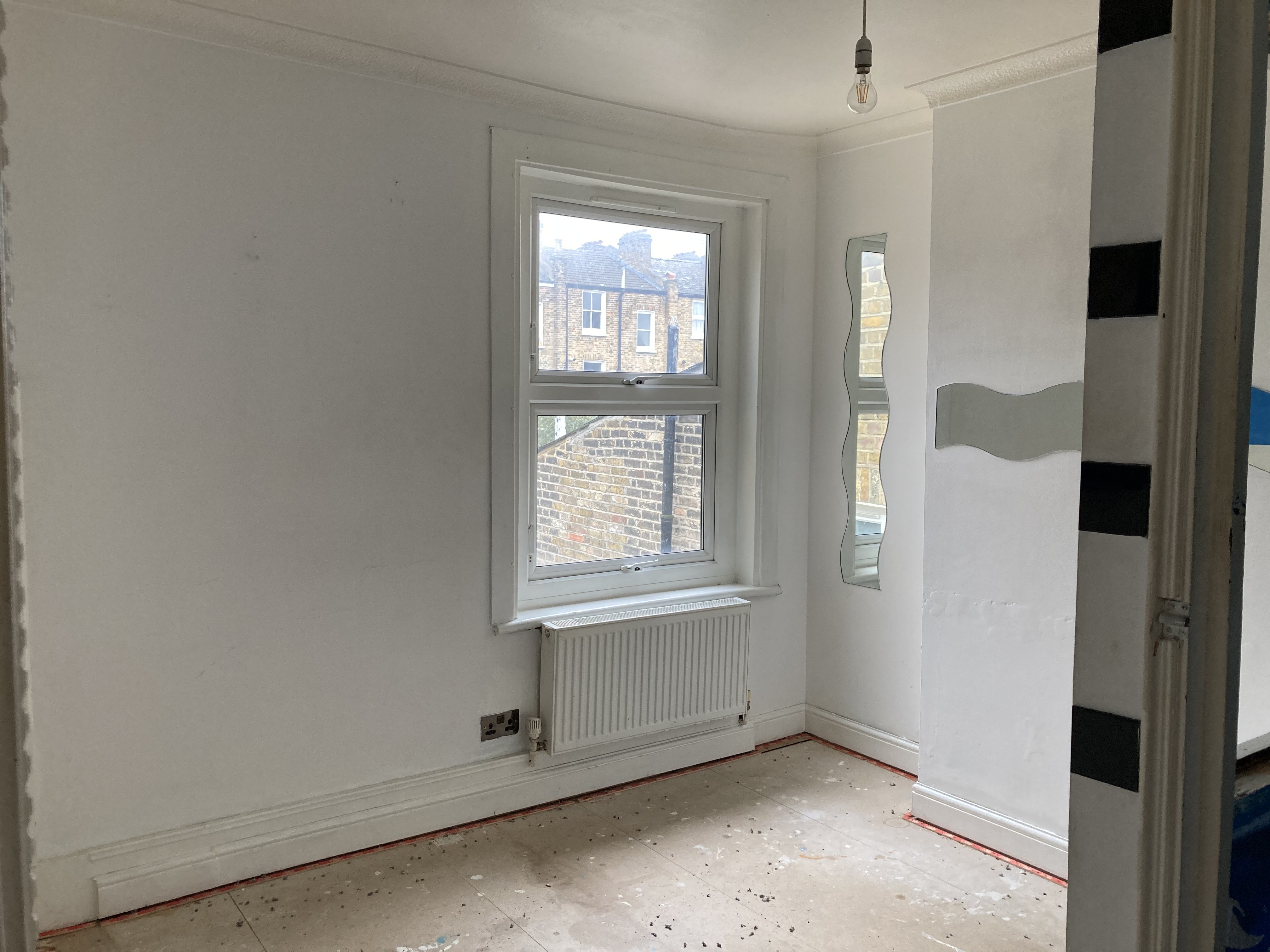 VACANT - Leasehold Self Contained First Floor Flat