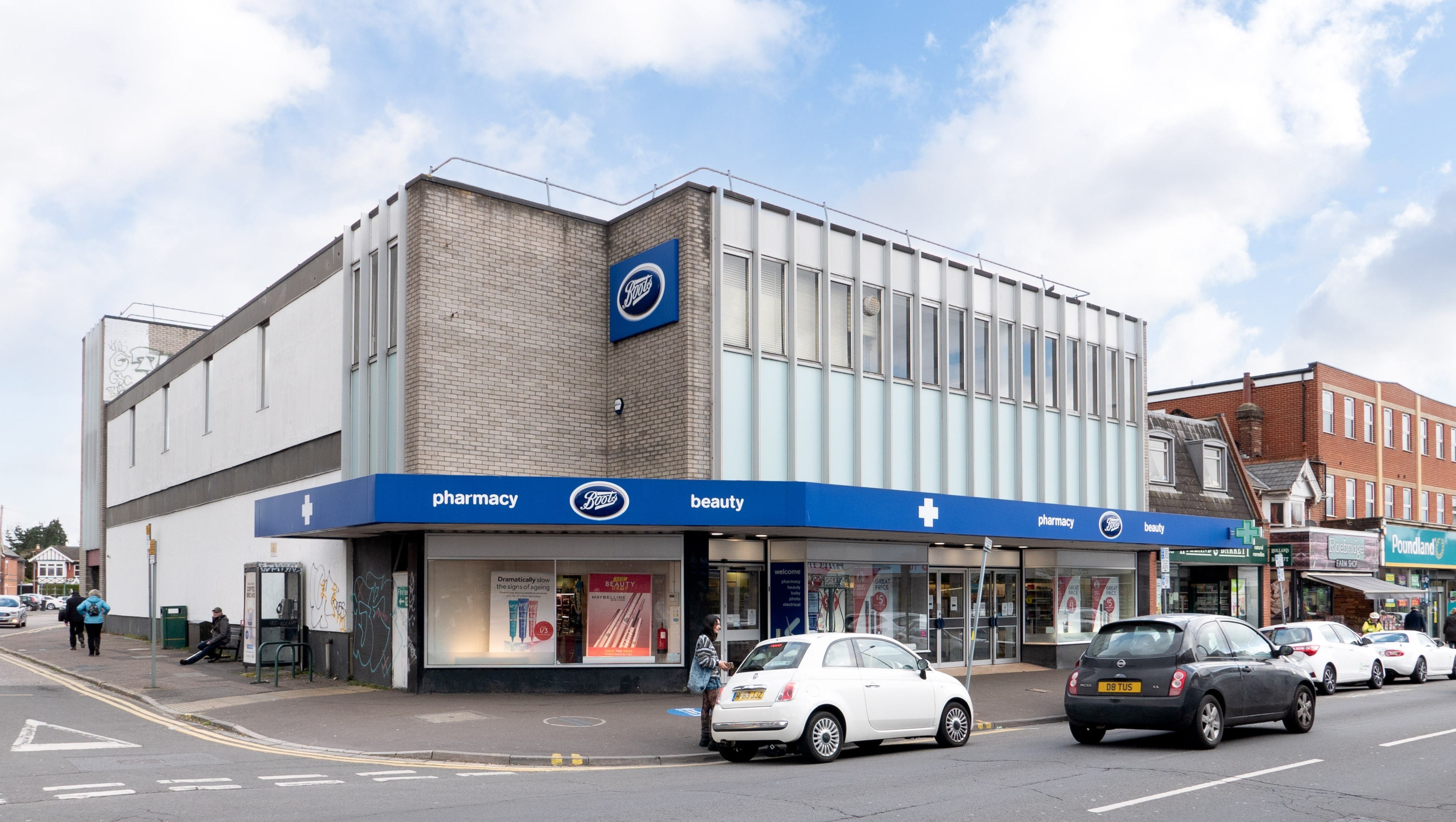 Prominent Freehold Pharmacy Investment
