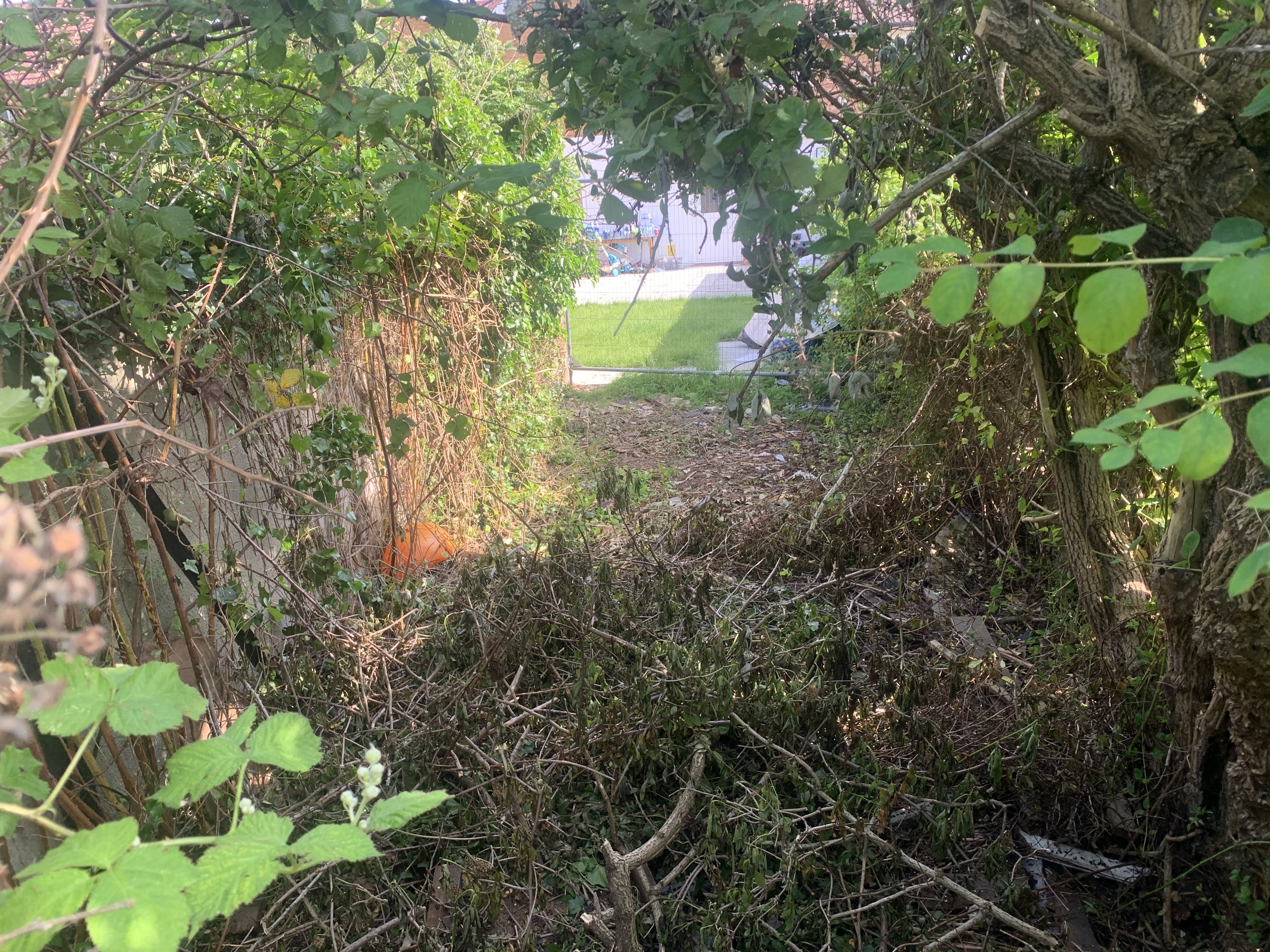 VACANT - Leasehold Site with Planning