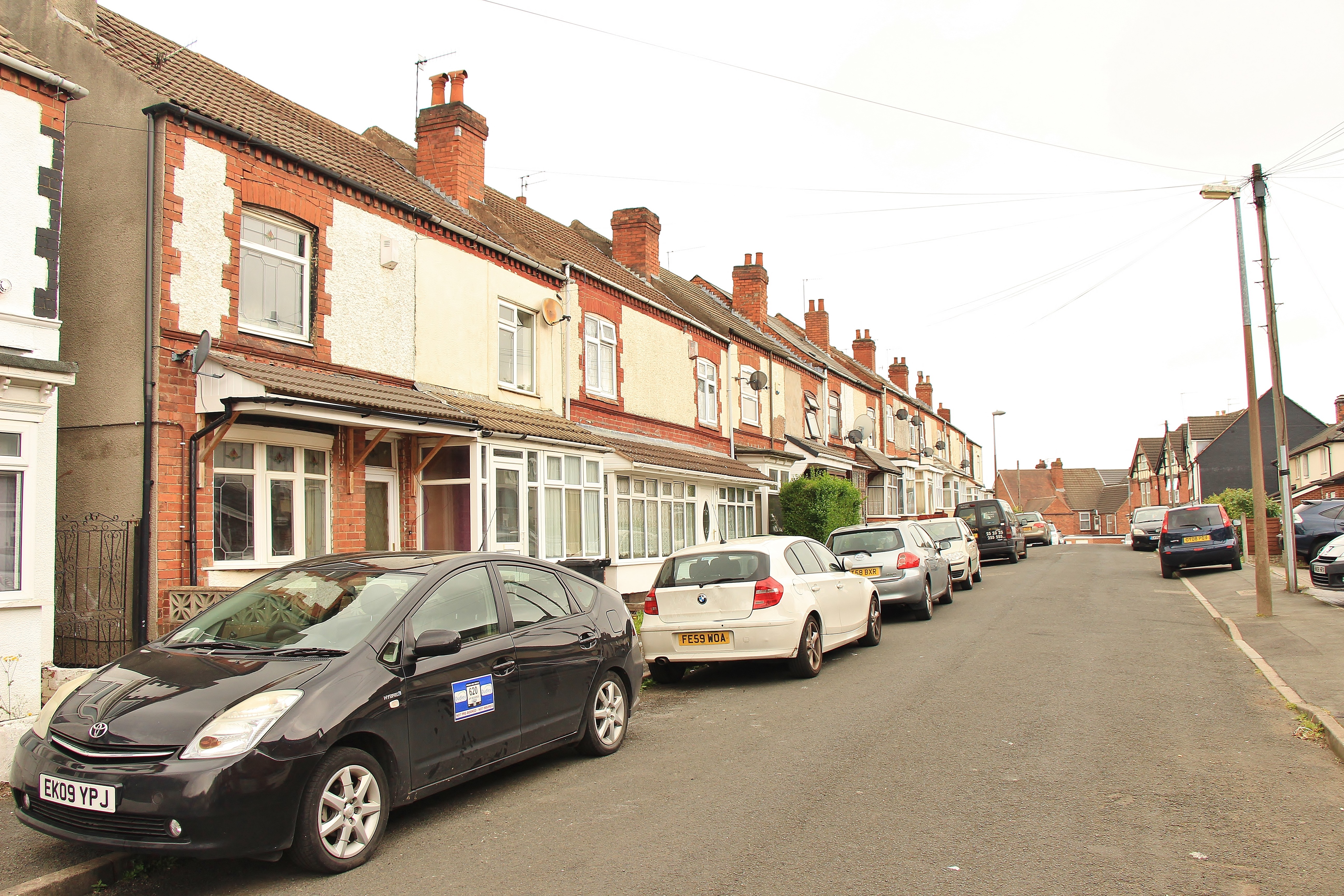 Freehold End of Terrace House