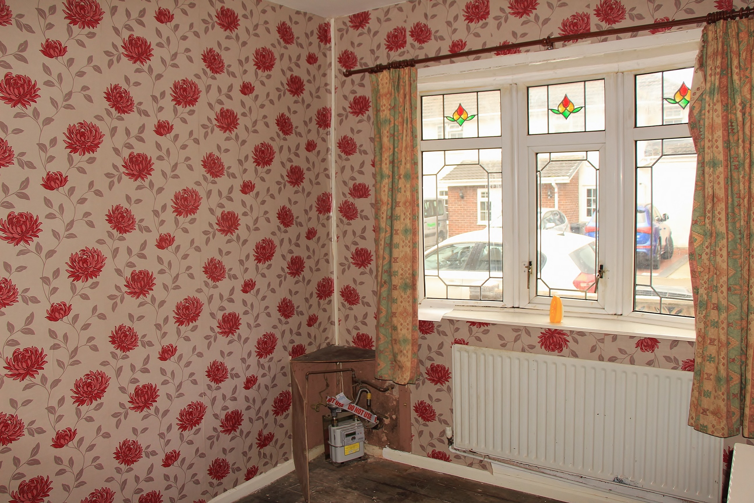 Freehold End of Terrace House