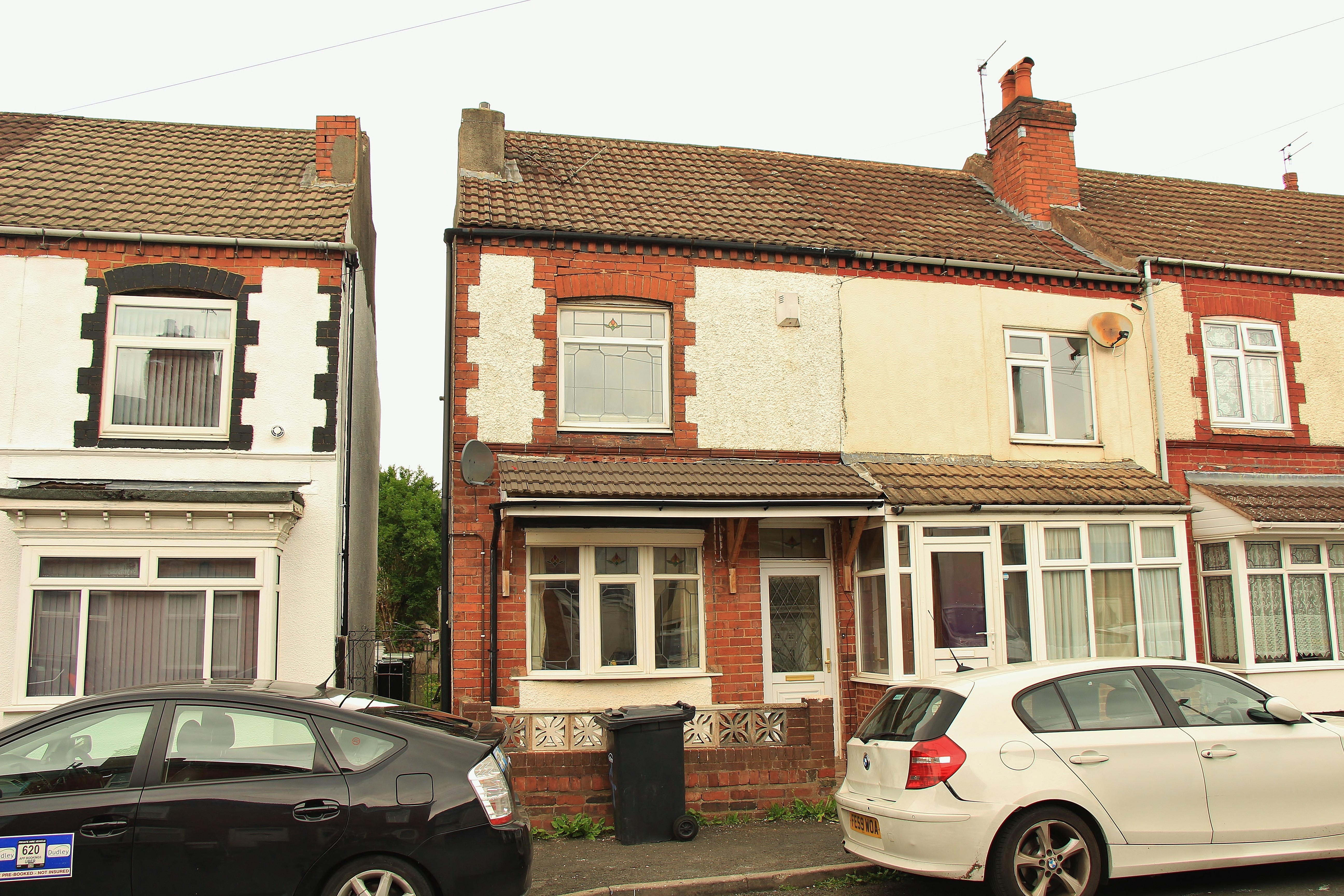 Freehold End of Terrace House