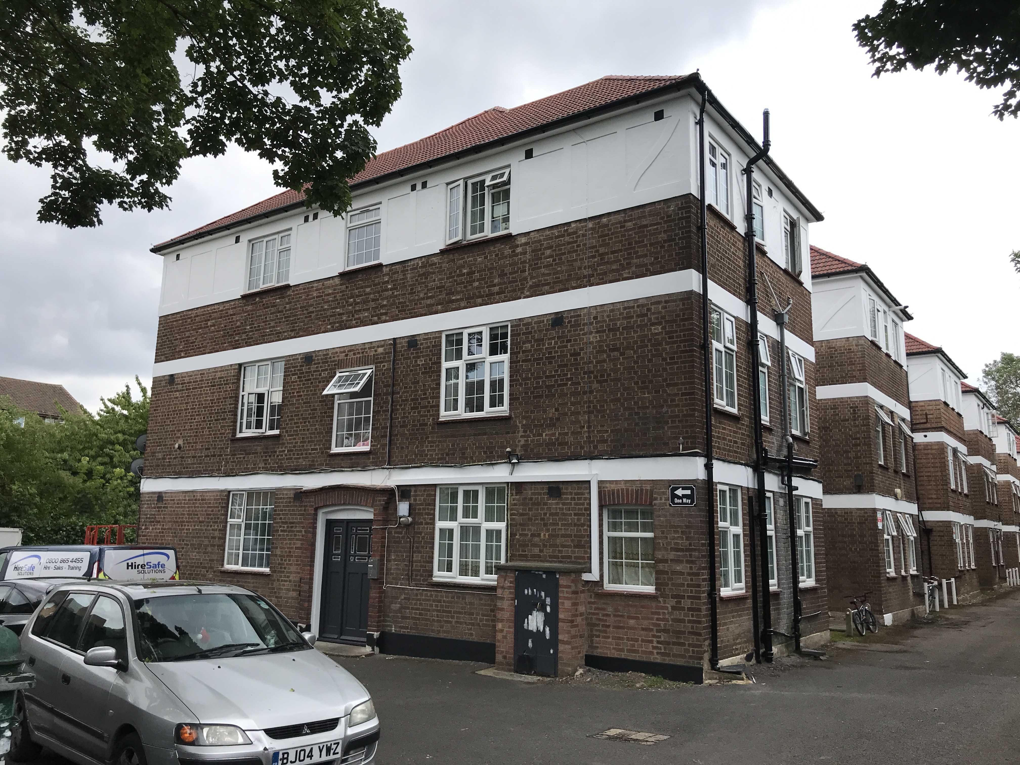 VACANT - Leasehold Self Contained Second Floor Flat