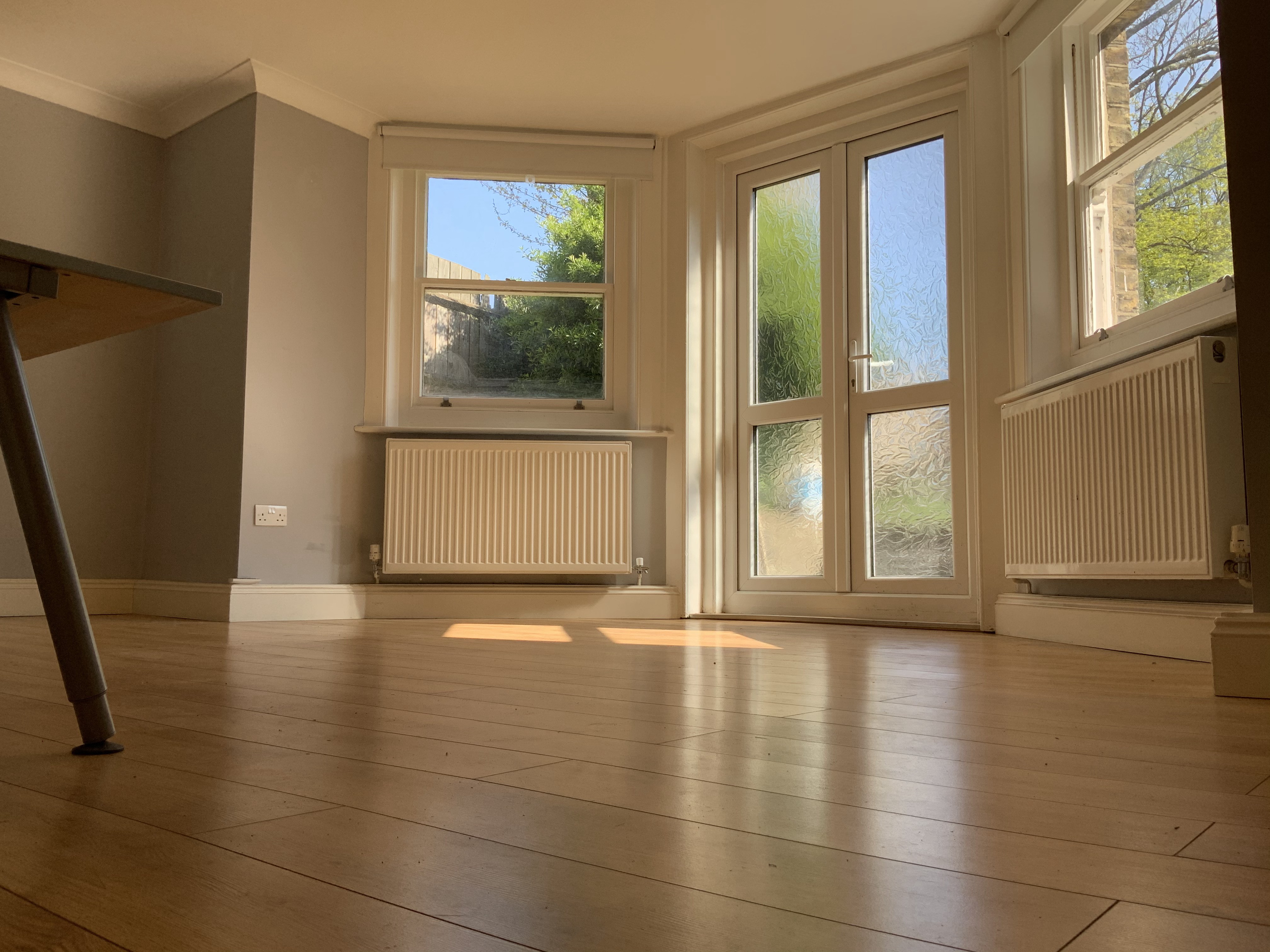 VACANT - Leasehold Self Contained Lower Ground Floor Flat