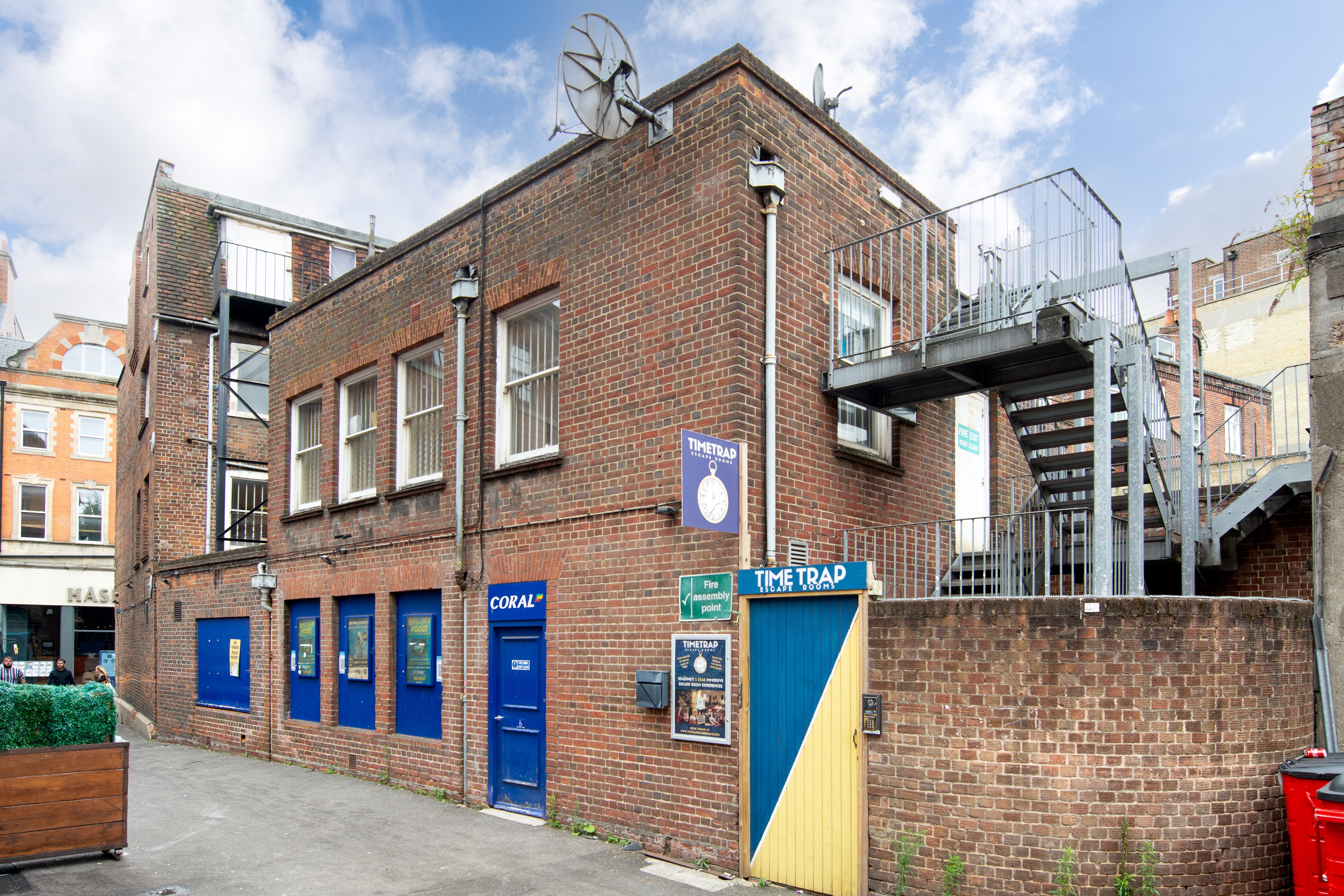 Attractive Freehold Betting Office & Leisure Investment with Development Consent