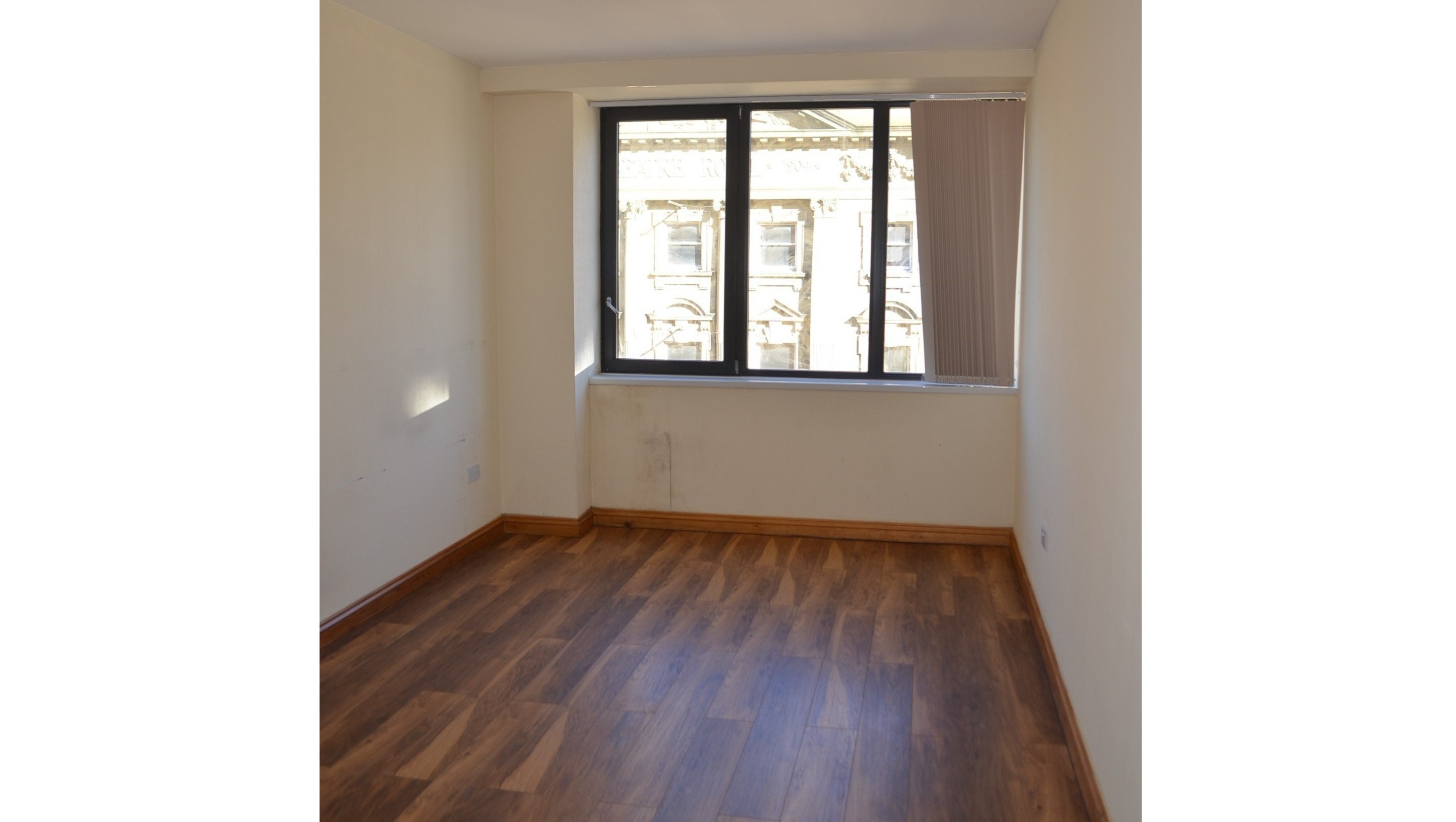 INVESTMENT - Unbroken Head Leasehold Upper Parts 