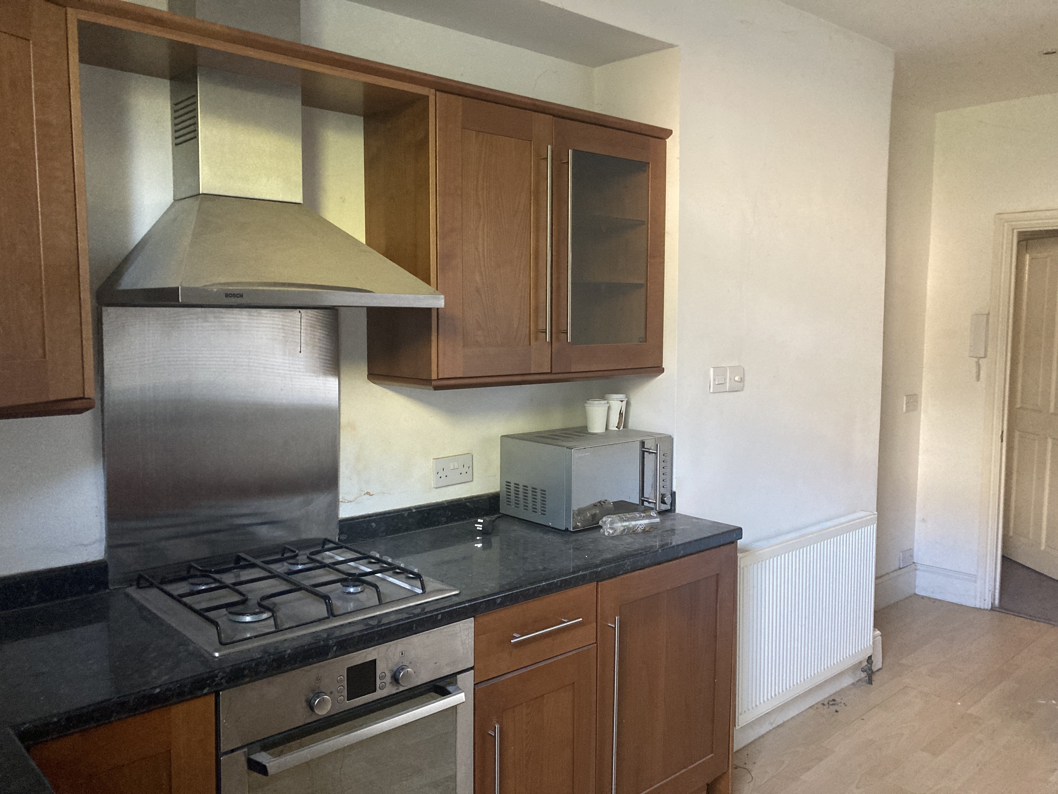 VACANT - Long Leasehold Self Contained Garden Maisonette with Planning