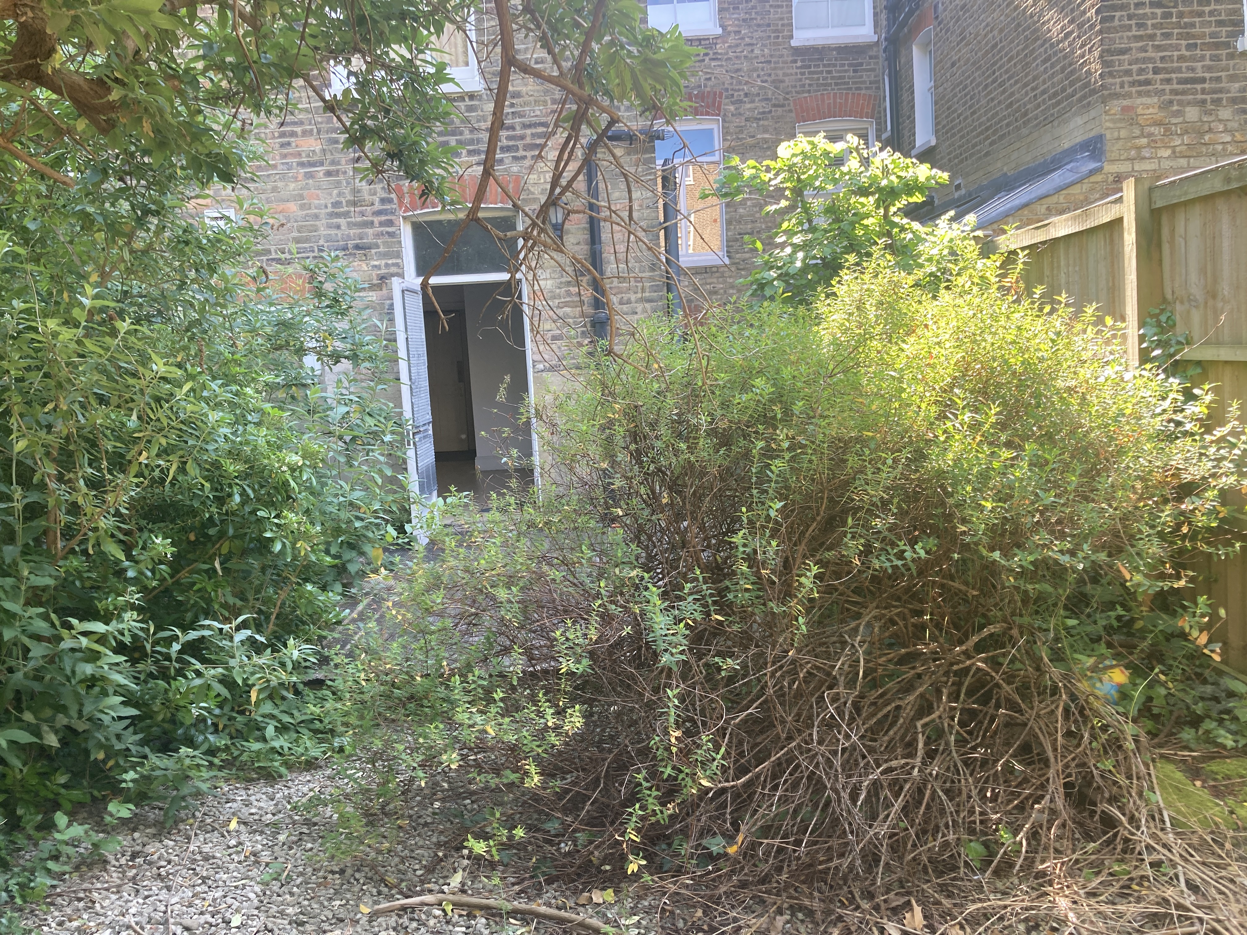 VACANT - Long Leasehold Self Contained Garden Maisonette with Planning