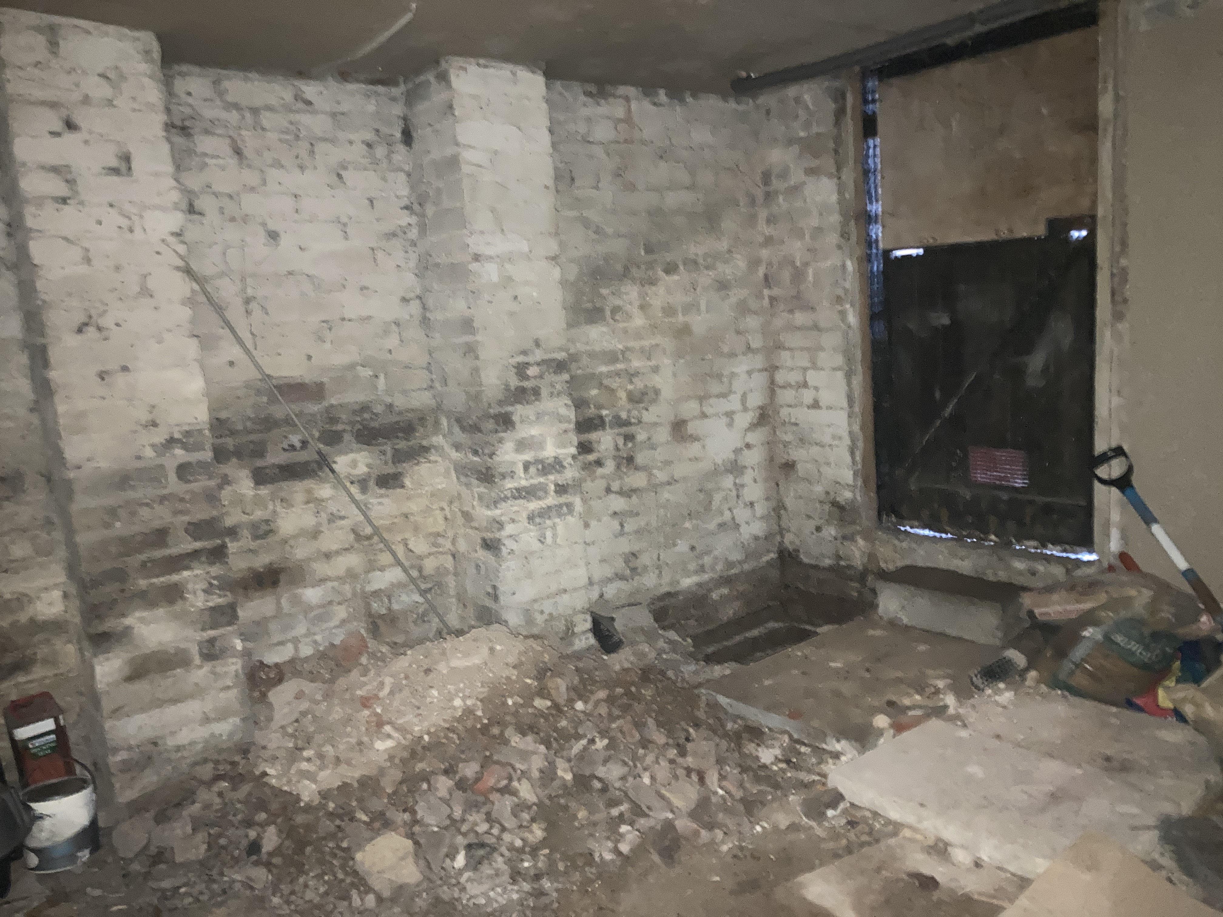 VACANT - Long Leasehold Self Contained Garden Maisonette with Planning