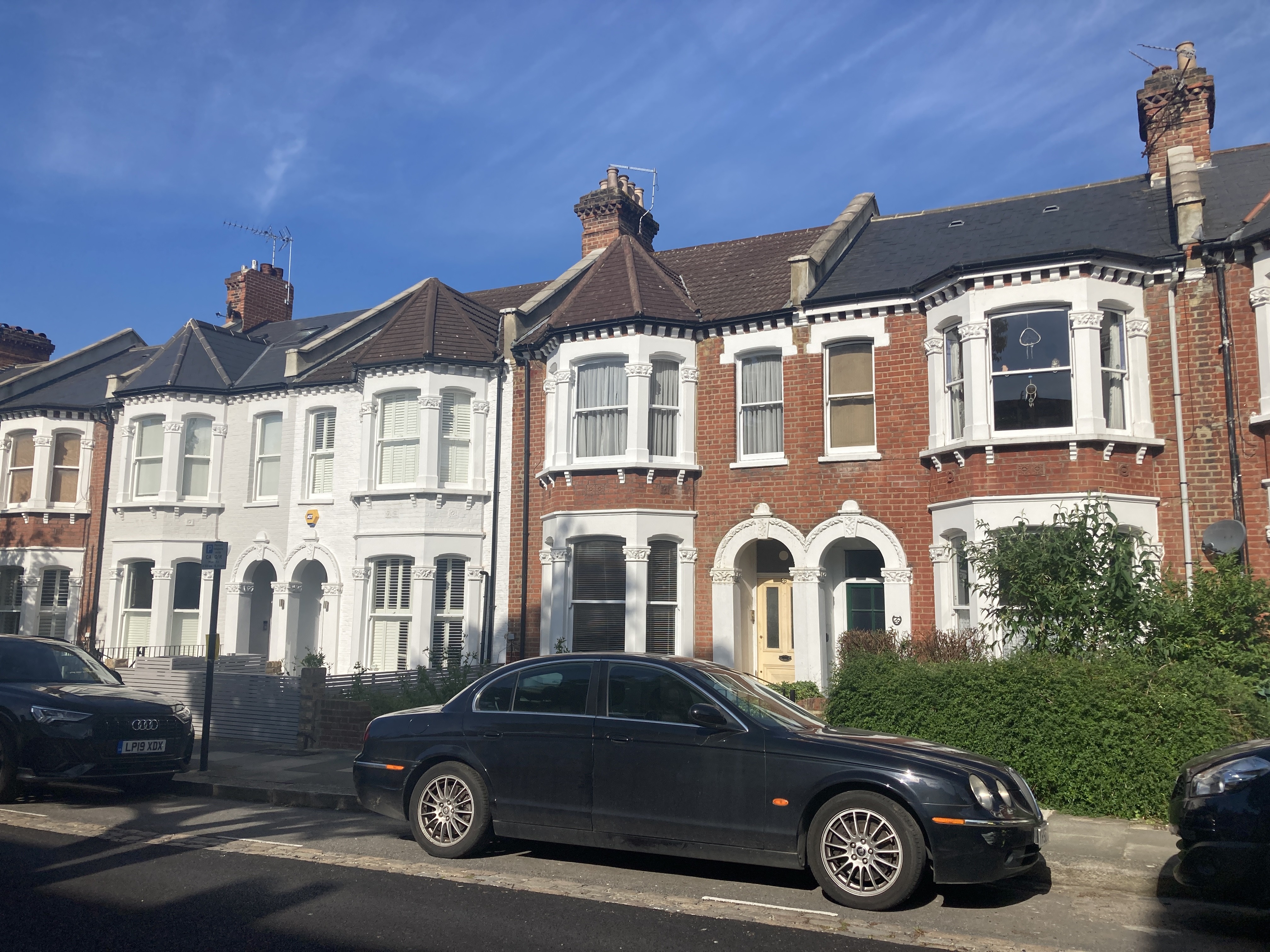 VACANT - Long Leasehold Self Contained Garden Maisonette with Planning