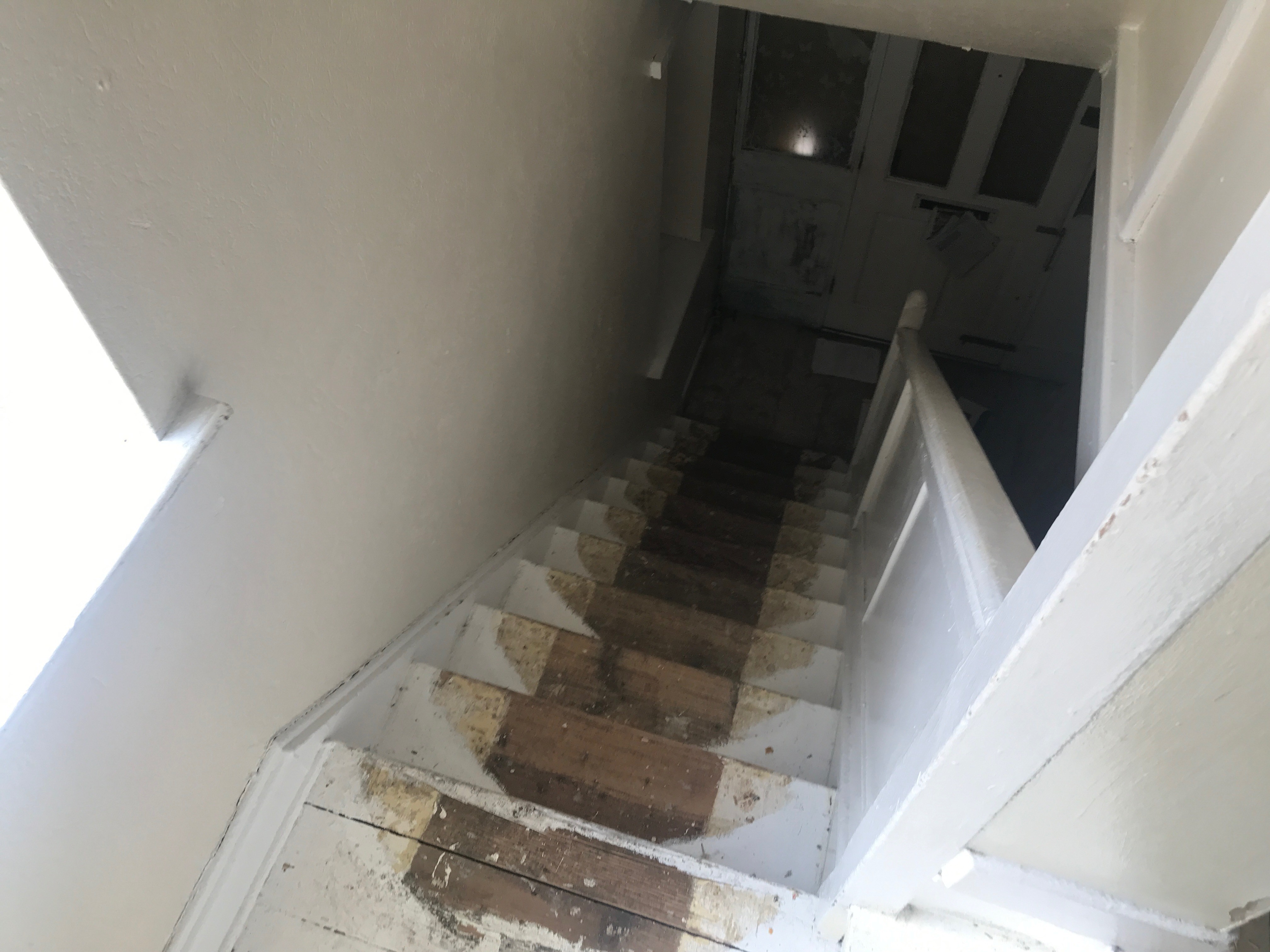 VACANT - Freehold Semi-Detached House 