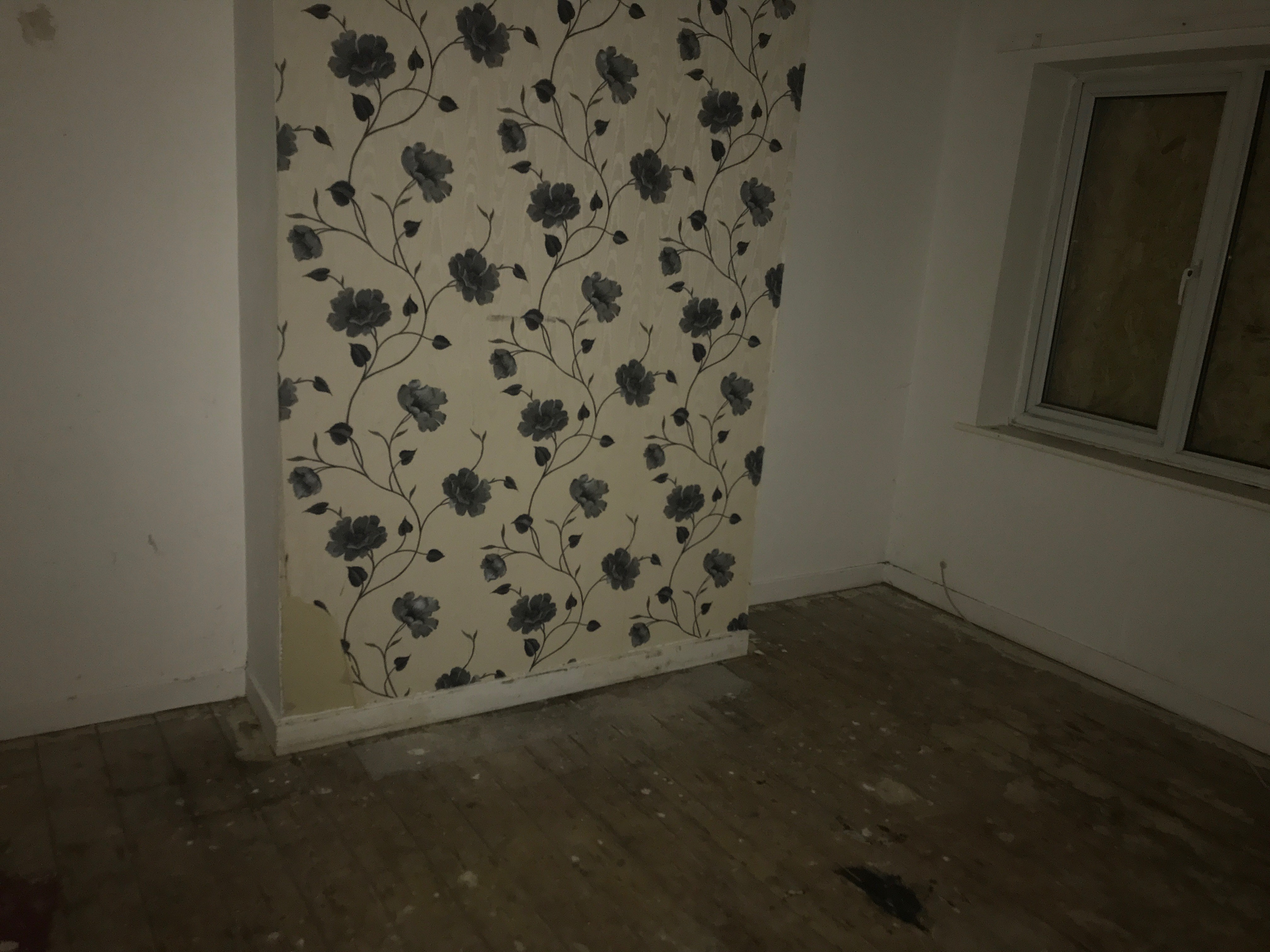 VACANT - Freehold Semi-Detached House 