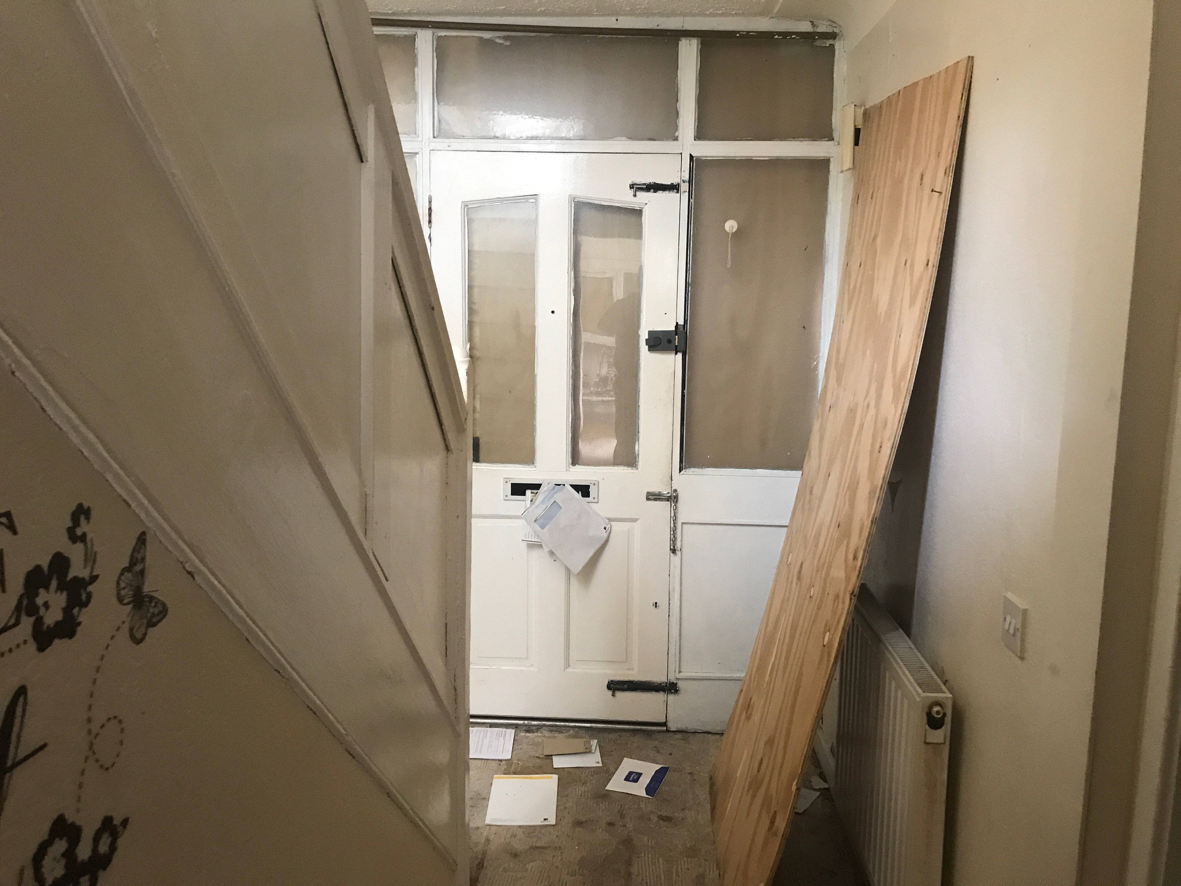 VACANT - Freehold Semi-Detached House 